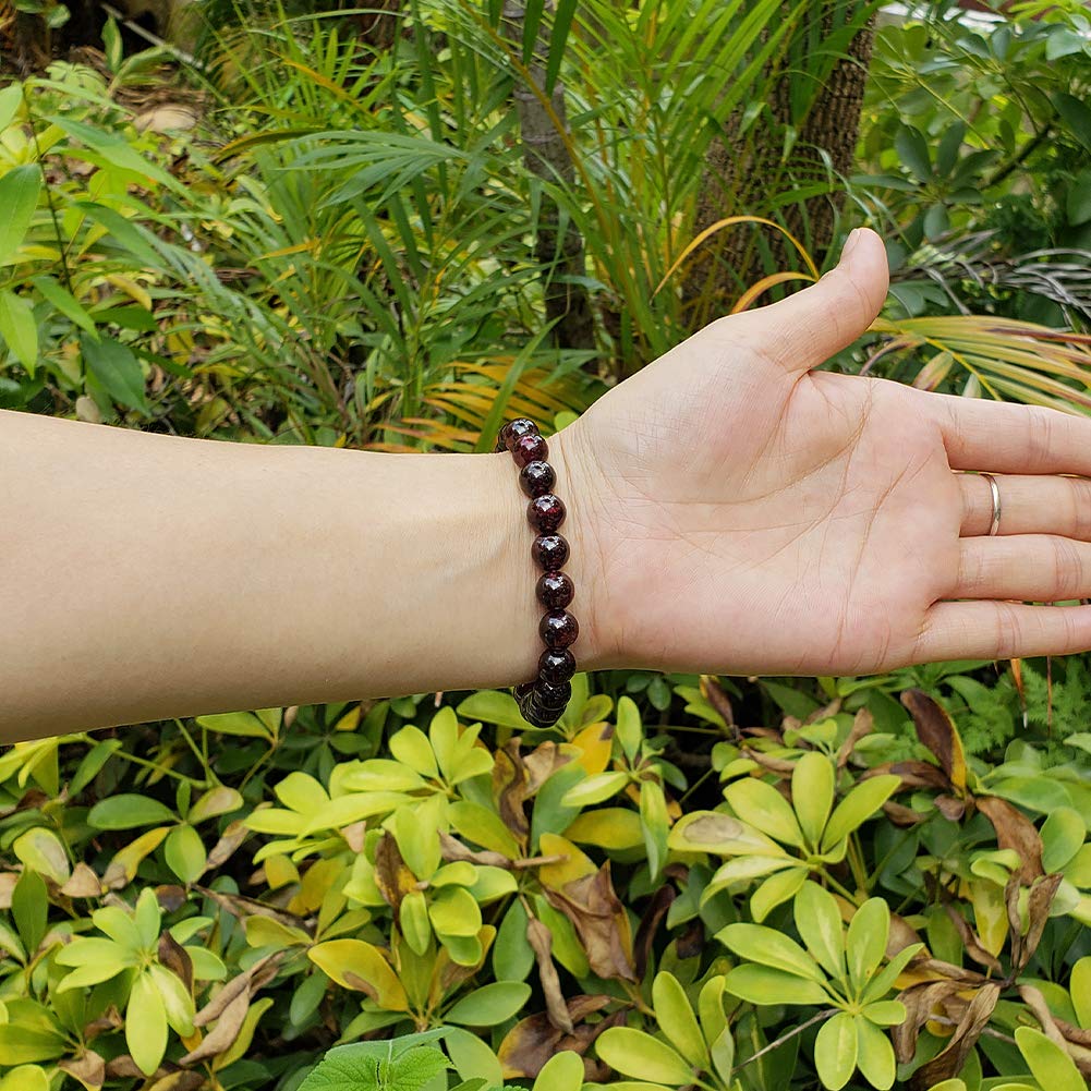 chengmu 8mm Garnet Stretch Bracelet for Women Natural Handmade Round Beads Semi Gemstone for Crystal Elastic Beaded Bracelet 7.5"