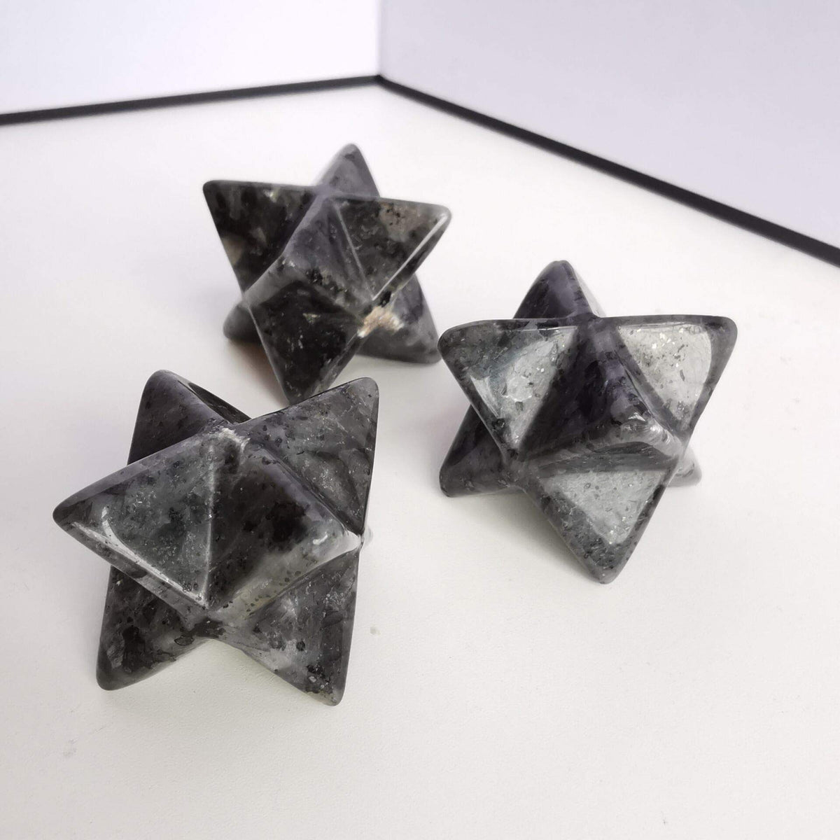 Loveliome Natural Labradorite Merkaba Crystal Protection Sacred Meditation Energy Generator Healing Chakra Six-Pointed Star 1 Inch