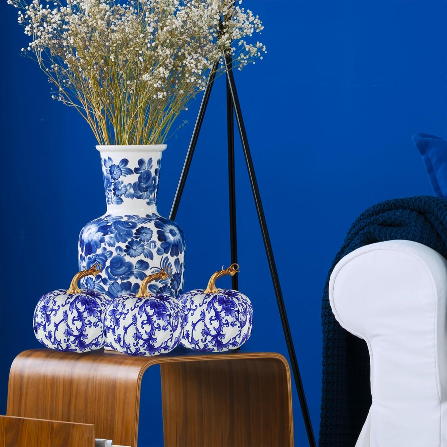 Winlyn 4 Pcs Faux Decorative Blue and White Fabric Pumpkins Chinoiserie Chic Pumpkins Foam Pumpkins for Gifts Farmhouse Thanksgiving Halloween Fall Wedding Table Centerpiece Mantel Bowl Decorations