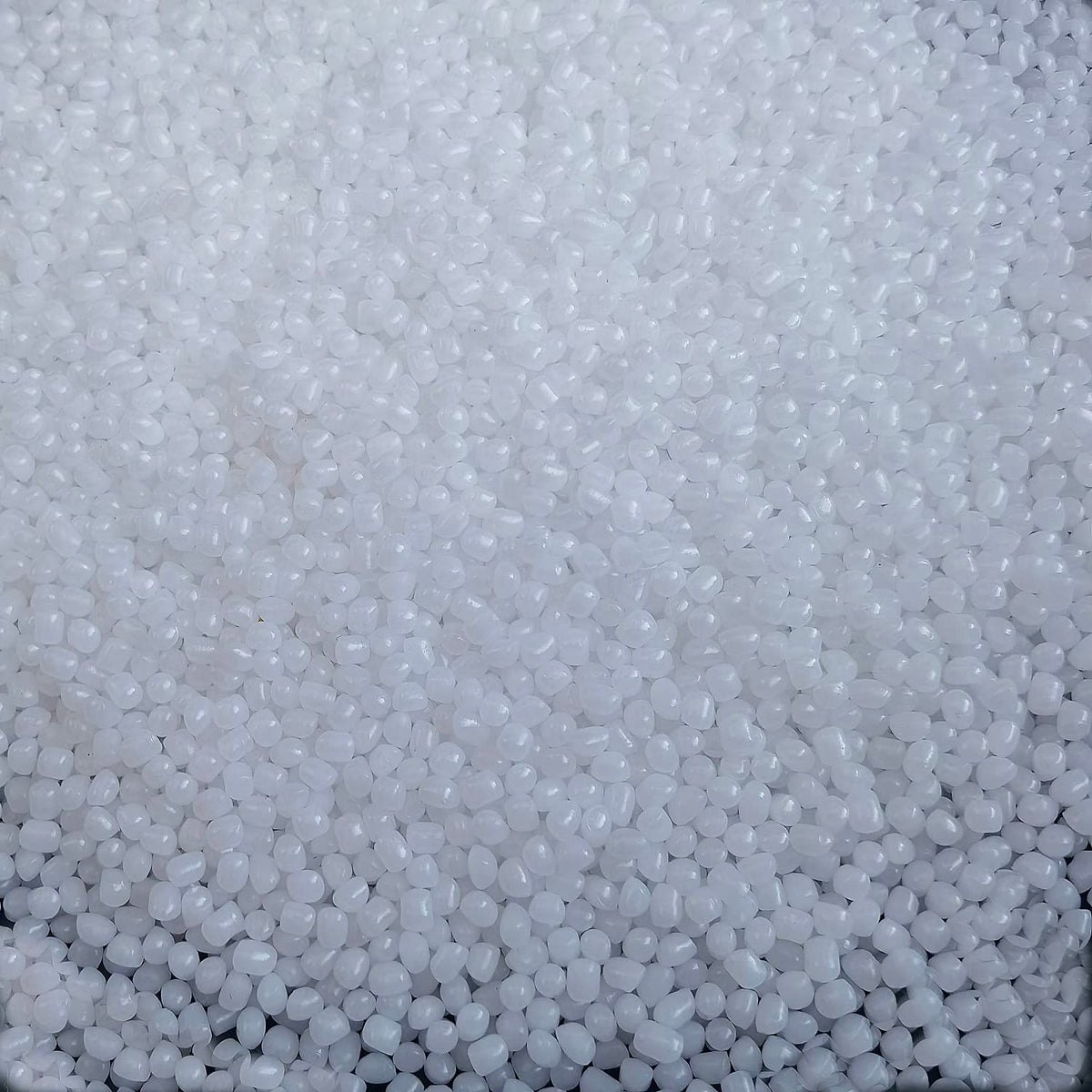Tonmp 2 LBS Plastic Pellets Rock Tumbling Media Plastic Filler Protect Fragile Stones for Rock Tumbler, Stone Tumbler, Rock Polisher (2 Pounds)