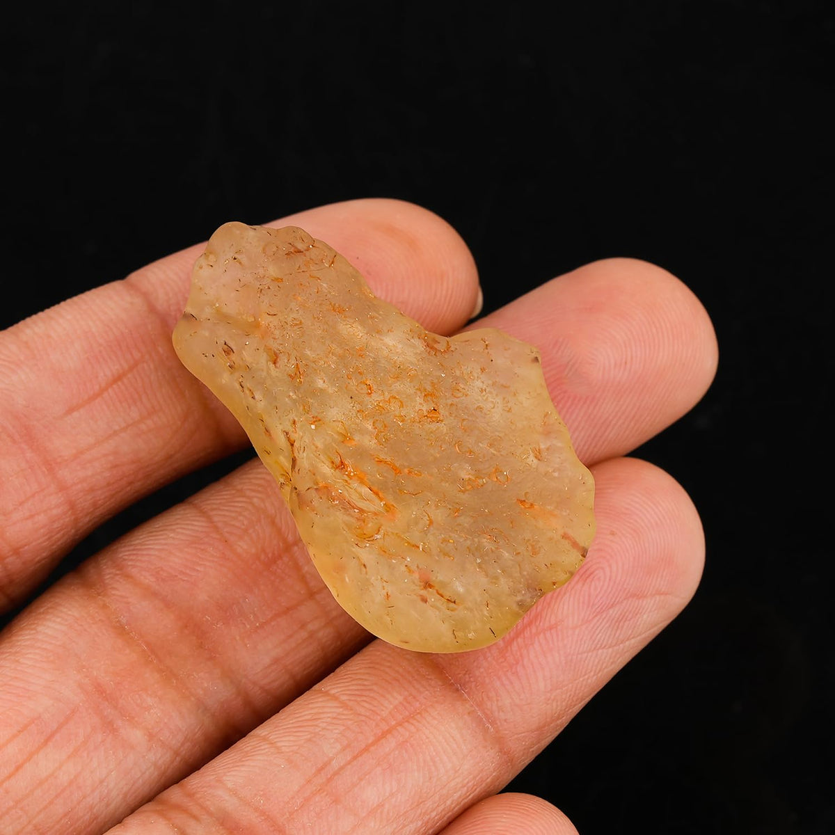 CRYSTALINES (1pcs Rare Raw Libyan Desert Glass Tektite Stone, Genuine Libyan Gold Tektite Rough Stone, Wicca & Reiki Healing Crystals, Meteorite Gems Collector Specimen (35x25mm)