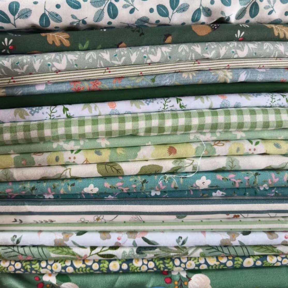 7Pcs 9.8" x 9.8"(25 * 25CM) Cotton Fabric DIY Making Supplies Quilting Patchwork Fabric Fat Quarter Bundles DIY for Quilting Cotton Patchwork Cushions (20pcs Green, 9.8" x 9.8")