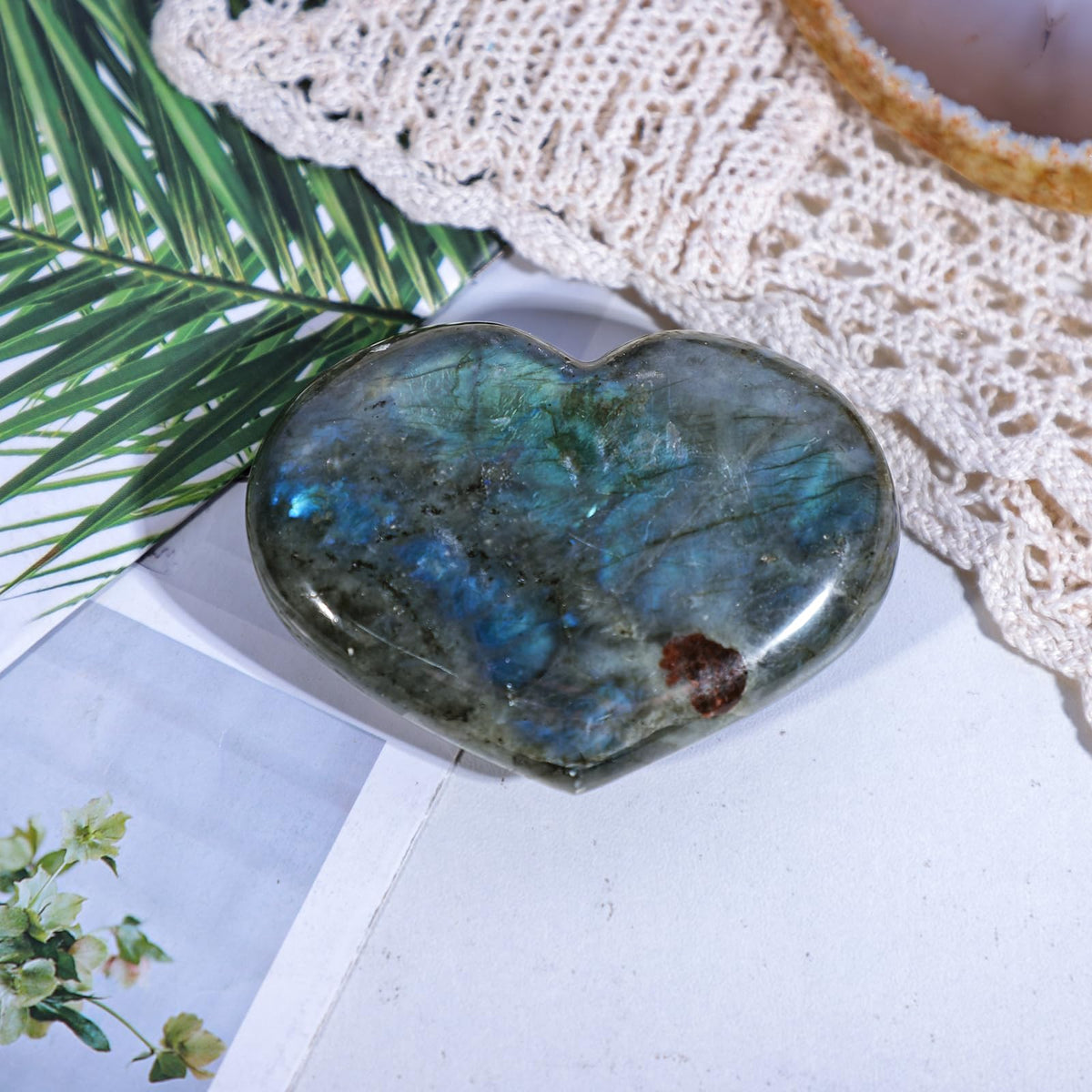 Nupuyai 2.36"-3.35" Natural Labradorite Heart Stone, Polished Worry Palm Stone for Anxiety Relief, Reiki Healing Crystal Meditation & Positive Energy Feng Shui Decor for Home Office, 201g-300g