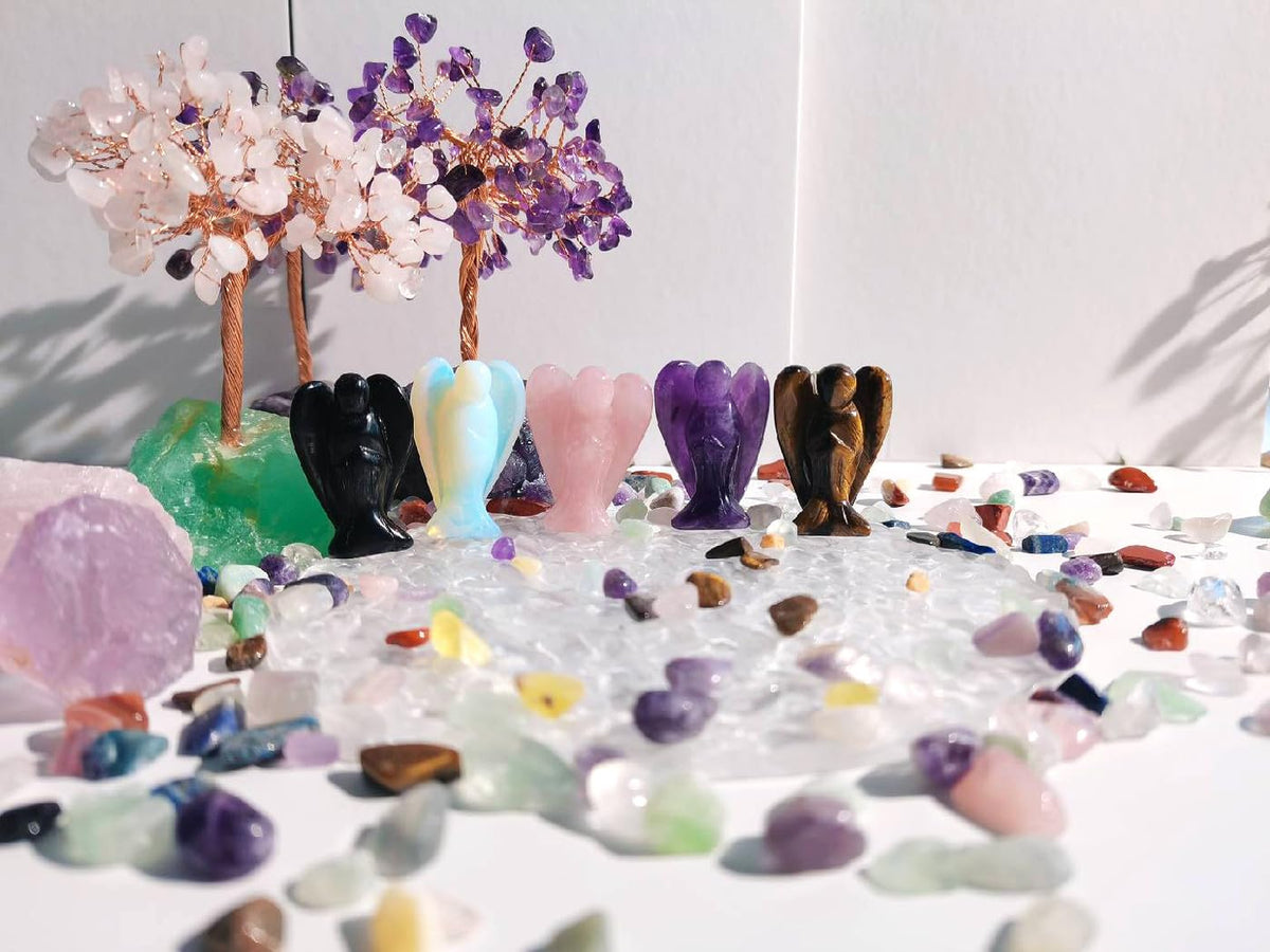 QINJIEJIE 5PCS Crystal Angel Decor Amethyst Rose Quartz Opal Black Obsidian Tiger Eye Polished Stones Statue Cute Carved Gemstone Room Office Desk Guardian Angel Home Reiki Pocket Gift for Women