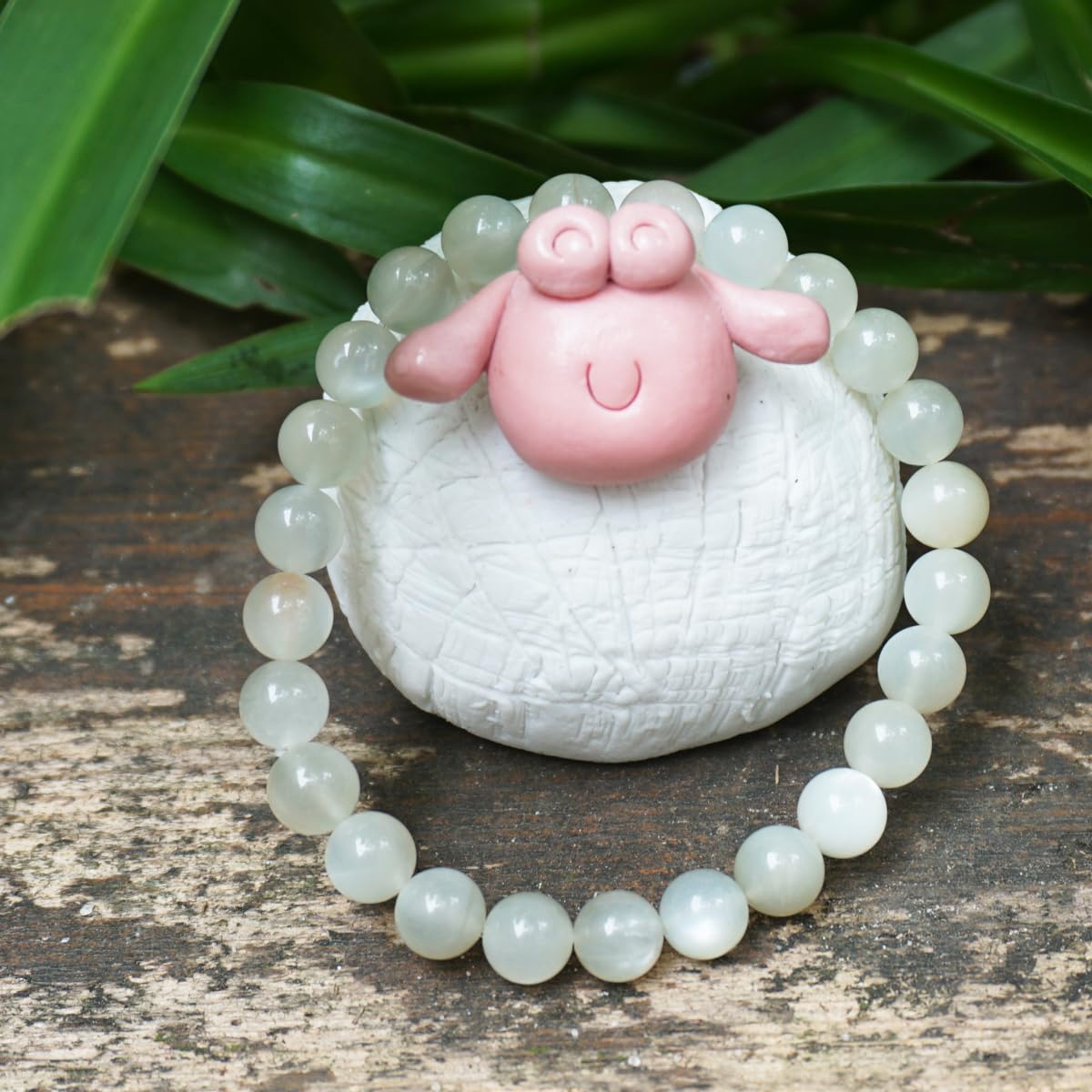 OwizJade 8MM Green Moonstone Bracelet, Unisex Natural Gemstone Round Beads Stretch Bracelet Healing Crystal Beads, A for Women Men