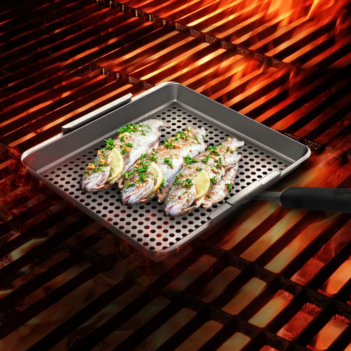 Yukon Glory™ BBQ 'N SERVE Wide BBQ Grill Basket The Grilling Basket Includes a Clip-On Handle - Perfect Grill Baskets for Outdoor Grill Vegetables or Fish Basket & Meat