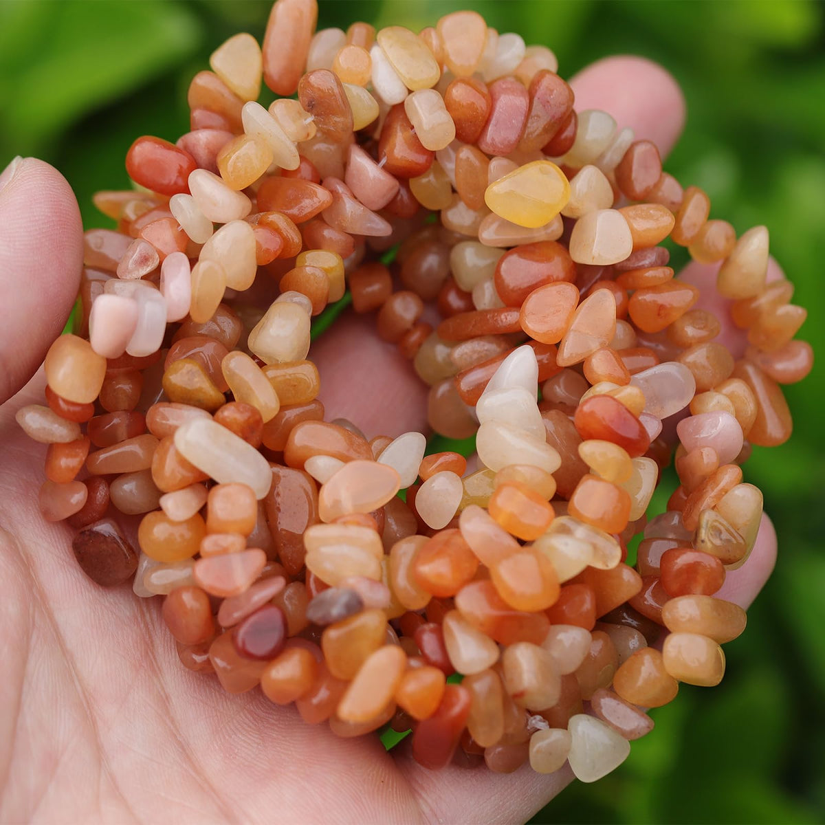 400pcs Natural Chip Stone Beads for Jewelry Making Red Aventurine 5-8mm Irregular Gemstones Healing Crystal Loose Rocks Bead Hole Drilled for Ring Earrings Necklace Bracelet Making DIY Art Crafts