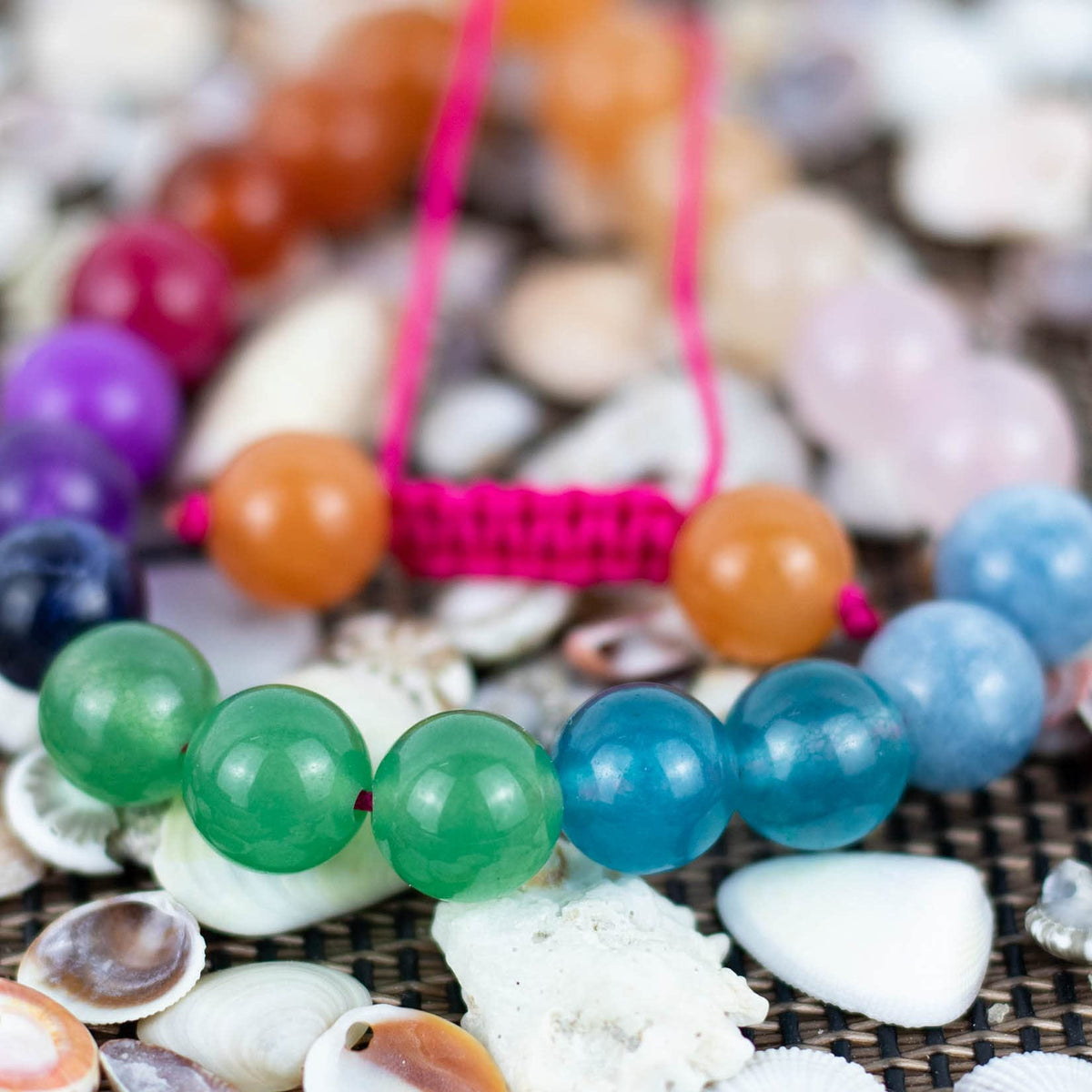 DAZCOLO Handmade Gem Bracelet Adjustable Macrame Gemstone 8mm Round Beads Crystals Quartz Unisex (7 Chakra)