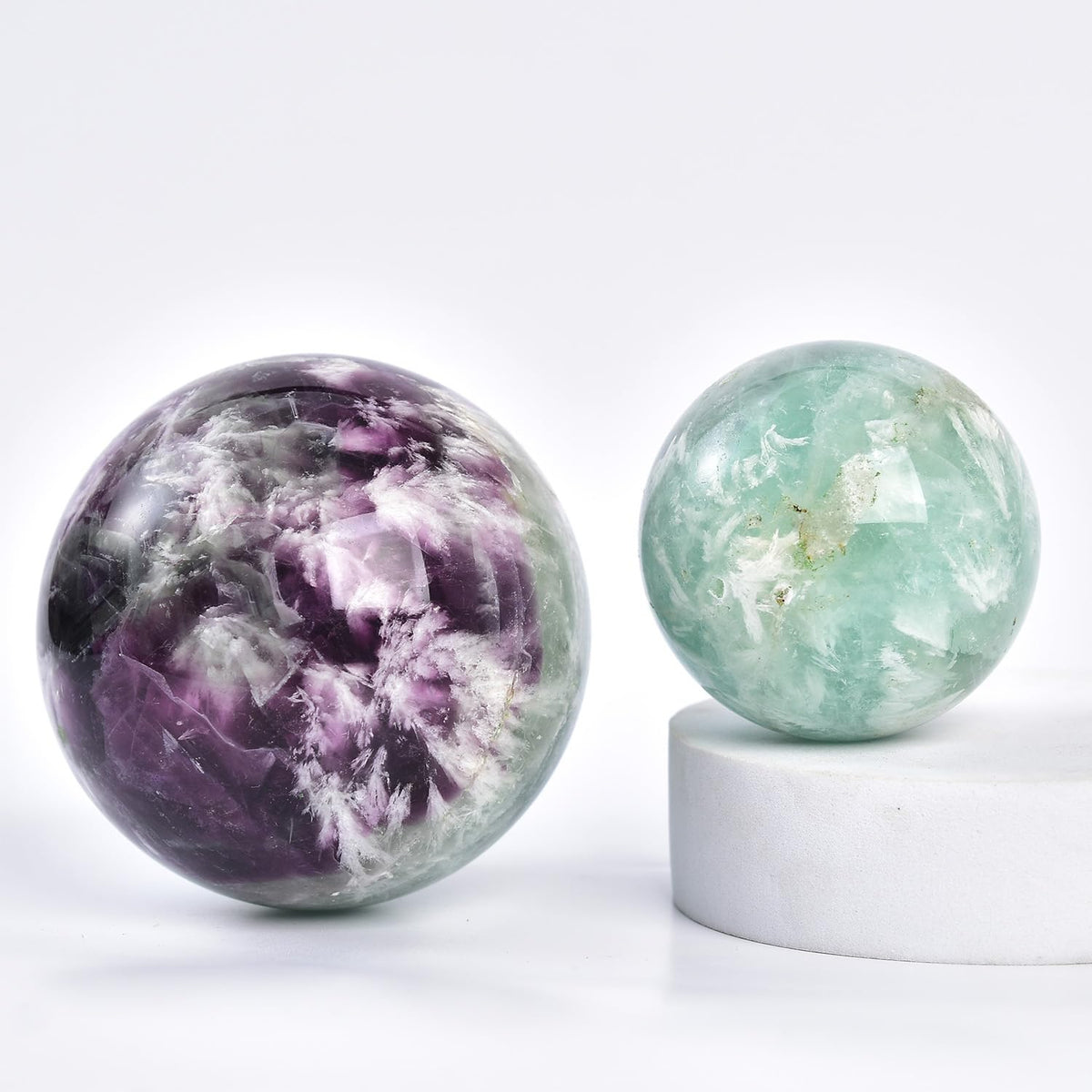 JIC Gem 2.7-3.1 inch(70-80mm) Large Crystal Ball Feather Fluorite Healing Crystals Sphere with Wooden Stand Meditation Home Decor