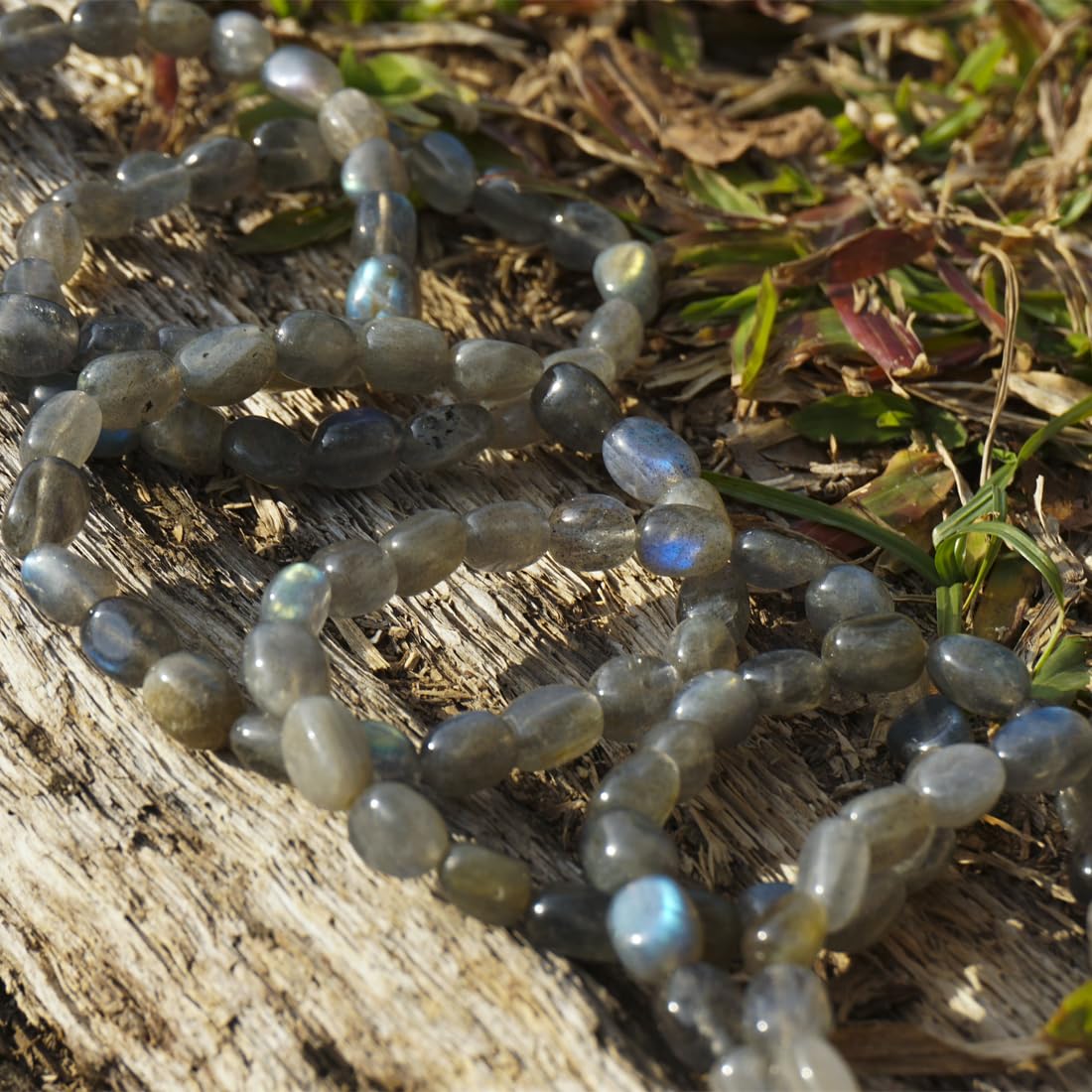 Labradorite Chips Bracelet | Natural Flash Crystal Fragments - Handmade Protection & Magic Energy Third Eye Chakra Gemstones Stacking Jewelry Meditation | Fits for 6-7 inch Small Wrist