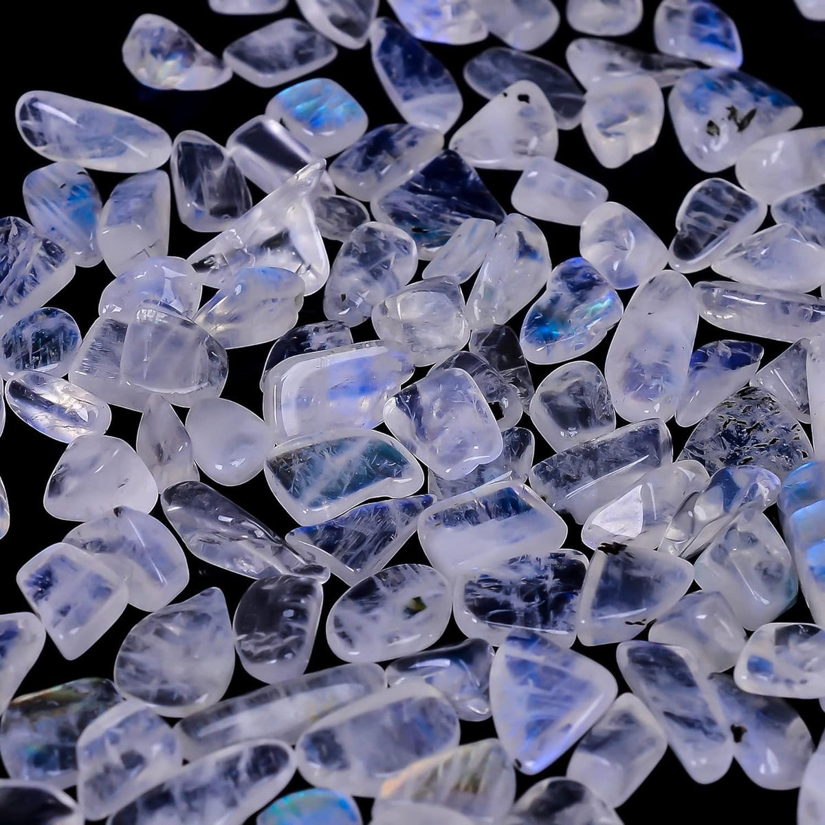 GEMKORA 30 cts Blue Flash Natural Rainbow Moonstone Plain Chips Nuggets Gemstone, Loose Crystals, Blue Flash Moonstone, Jewelry Making Supplies, Chakra Healing Gift, Crafts & DIY Stone, 25 to 30pcs