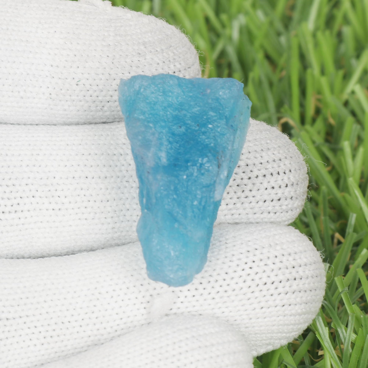 GEMHUB Loose Gemstones For Jewelry Makings Quality Sky Blue Aquamarine 14.00 Carat Natural Raw Rough Gemstone Necklace For Women