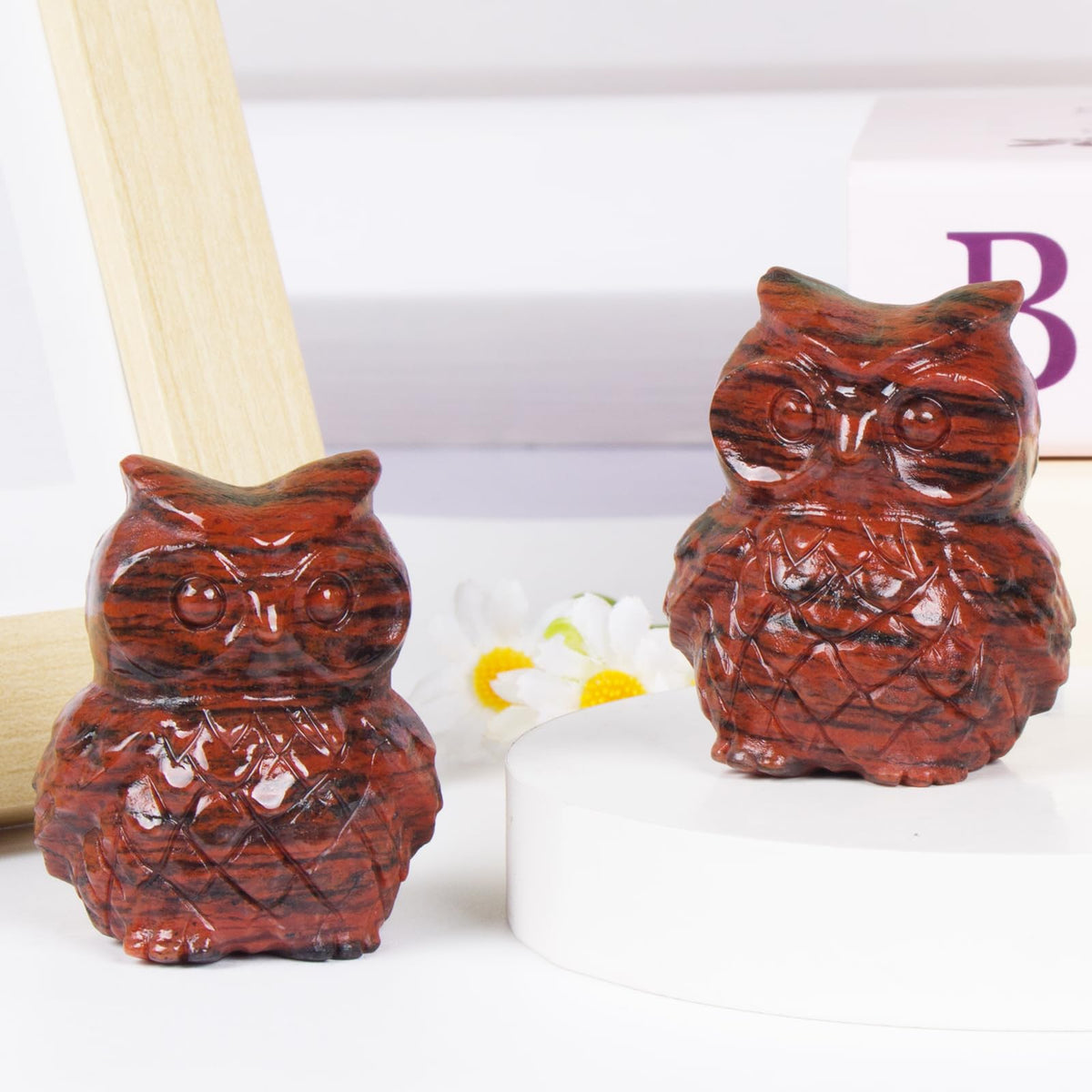 Ytbeoxk 1.9 Inch Red Sesame Stone Owl Statue, Healing Crystal Cute Decor Figurine, Hand-Carved Gemstone, Bedroom Office Spiritual Gift, Owl Gifts