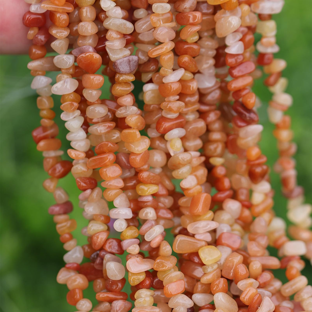 400pcs Natural Chip Stone Beads for Jewelry Making Red Aventurine 5-8mm Irregular Gemstones Healing Crystal Loose Rocks Bead Hole Drilled for Ring Earrings Necklace Bracelet Making DIY Art Crafts