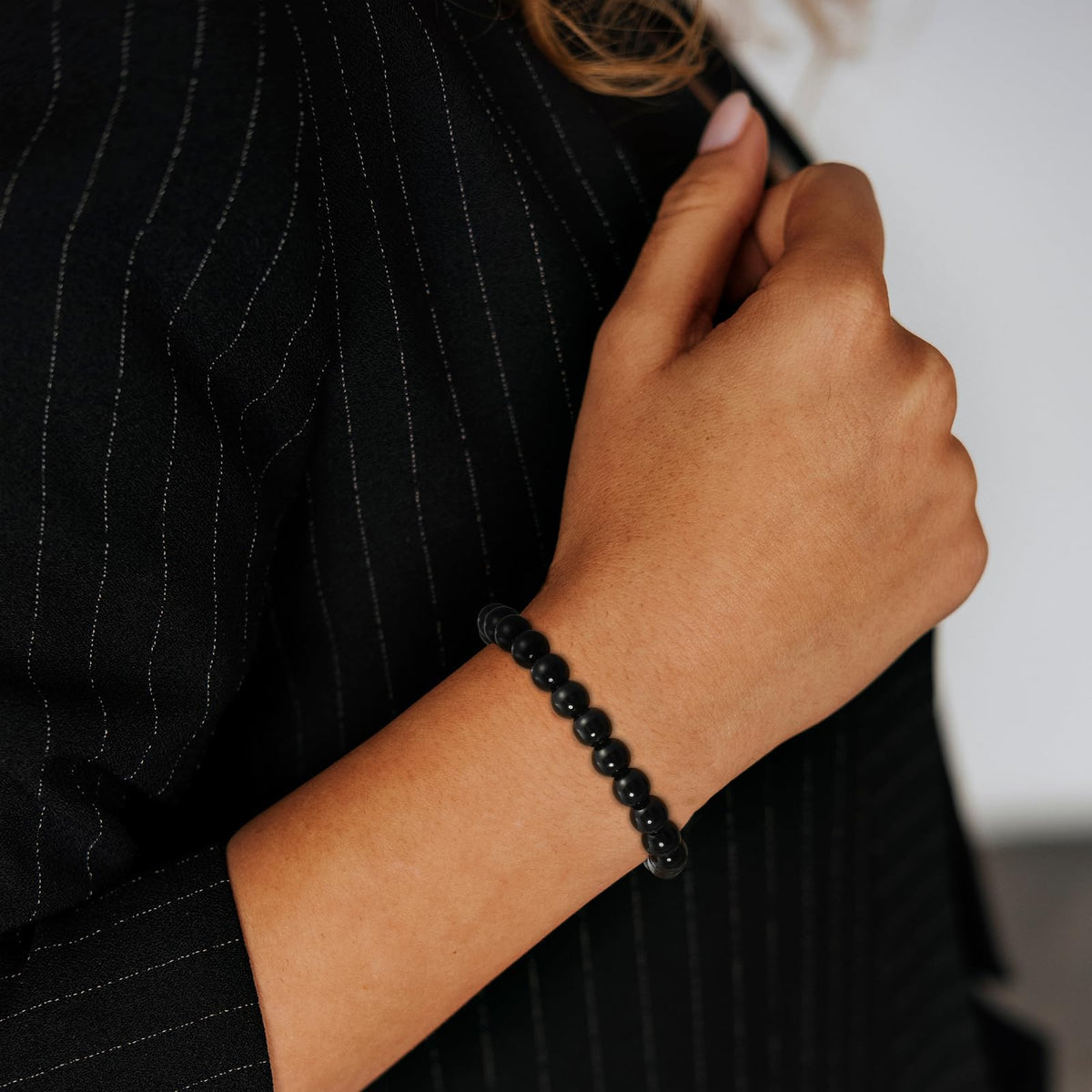 Gnamy Black Tourmaline Bracelet for Women, Healing Crystal Bracelet for Spiritual Healing Positive Energy Protection, Natural Stretch Beaded Bracelets Birthday Valentines Jewelry Gifts for Daughter Her Friends Girlfriend