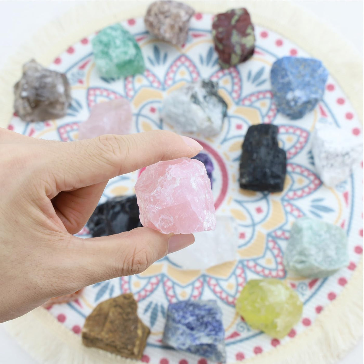 NUKAYAI 2Pcs Rose Quartz 1.8-2.2" Large Raw Crystals Natural Rocks Stones Rough Rose Quartz Healing Crystal for Tumbling Cabbing Fountain Polishing Decoration DIY Wrapping Rock Wire Wicca Reiki