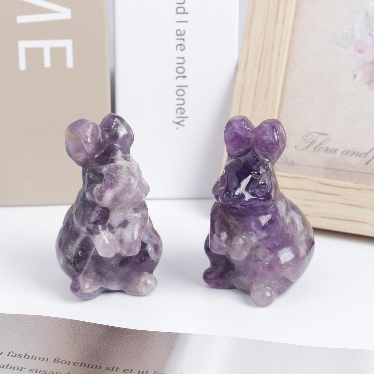 Loveliome Rabbit Crystal Decor Figurines, 2 Inches Natural Healing Stones Hand Carved Sculpture Ornaments Colletctible, Amethyst