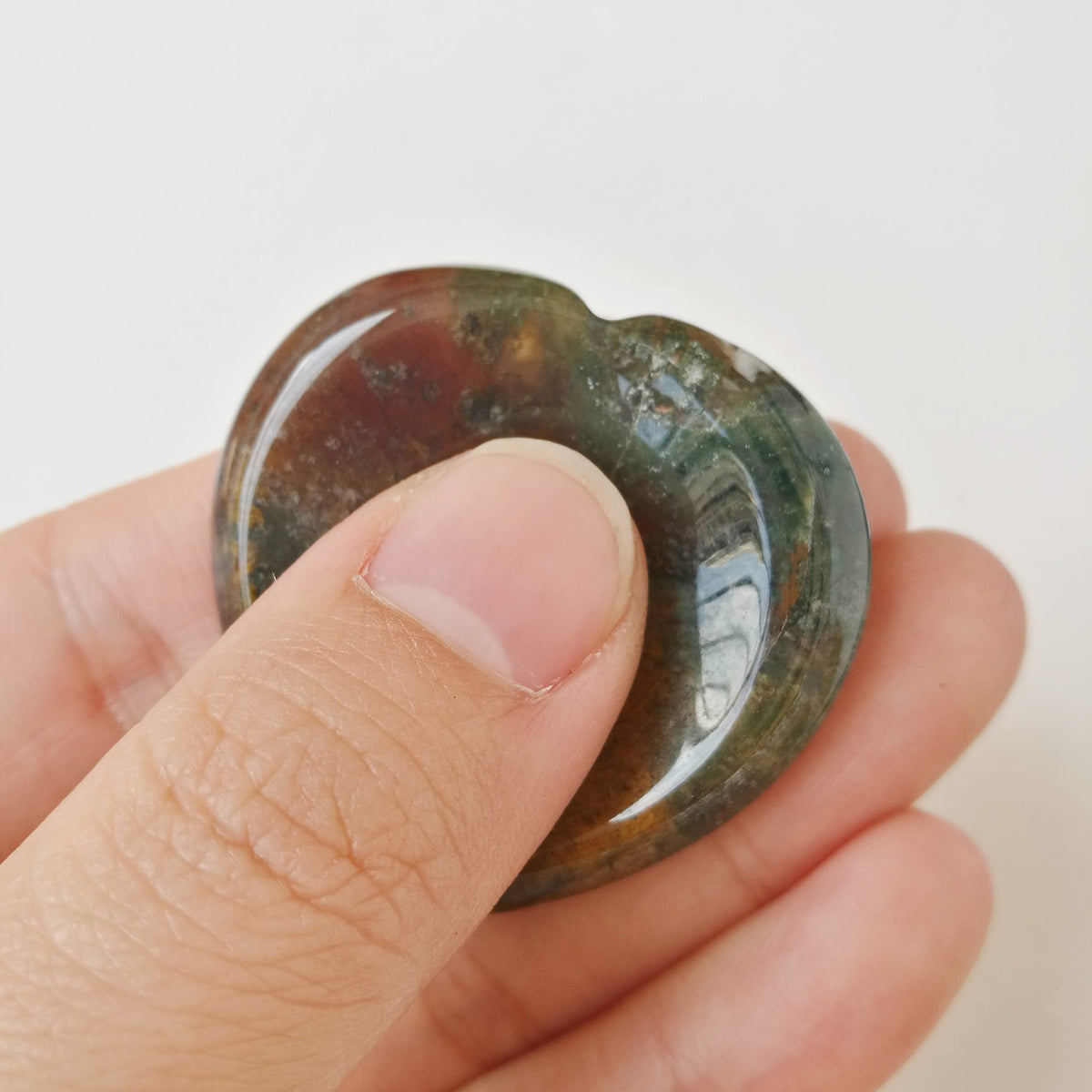 Bacatgem Natural Ocean Jasper Heart Chakra Thumb Worry Stone,Hand Carved Healing Crystal Shaped Stone for Anxiety Stress Relief Meditation