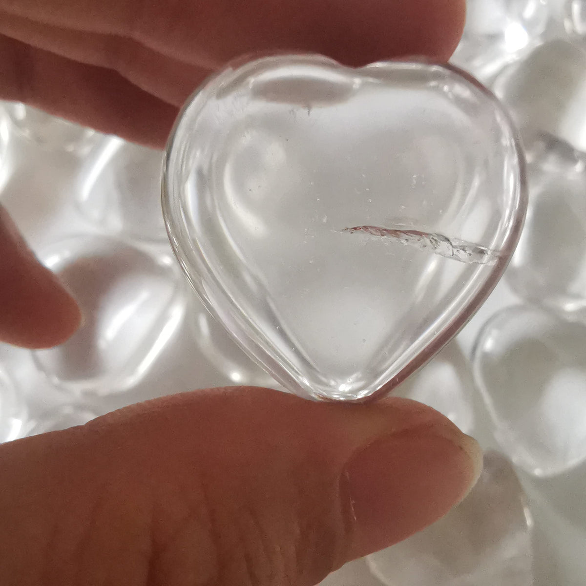 Loveliome 4 Pcs Natural Rock Quartz Love Heart Pocket Stone Healing Chakra Worry Stone(1 Inch)
