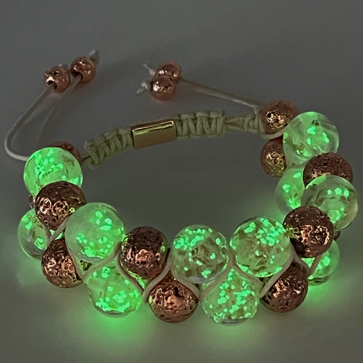 ARTSY Crafts Glow in The Dark Firefly Beads Bracelets, 7 Chakras Crystal Mermaid Glass Beaded Bracelets for Anti Anxeity Healing Energy Money Wealth Abundance Stackable Bangle Wristband (2-Row Pink)