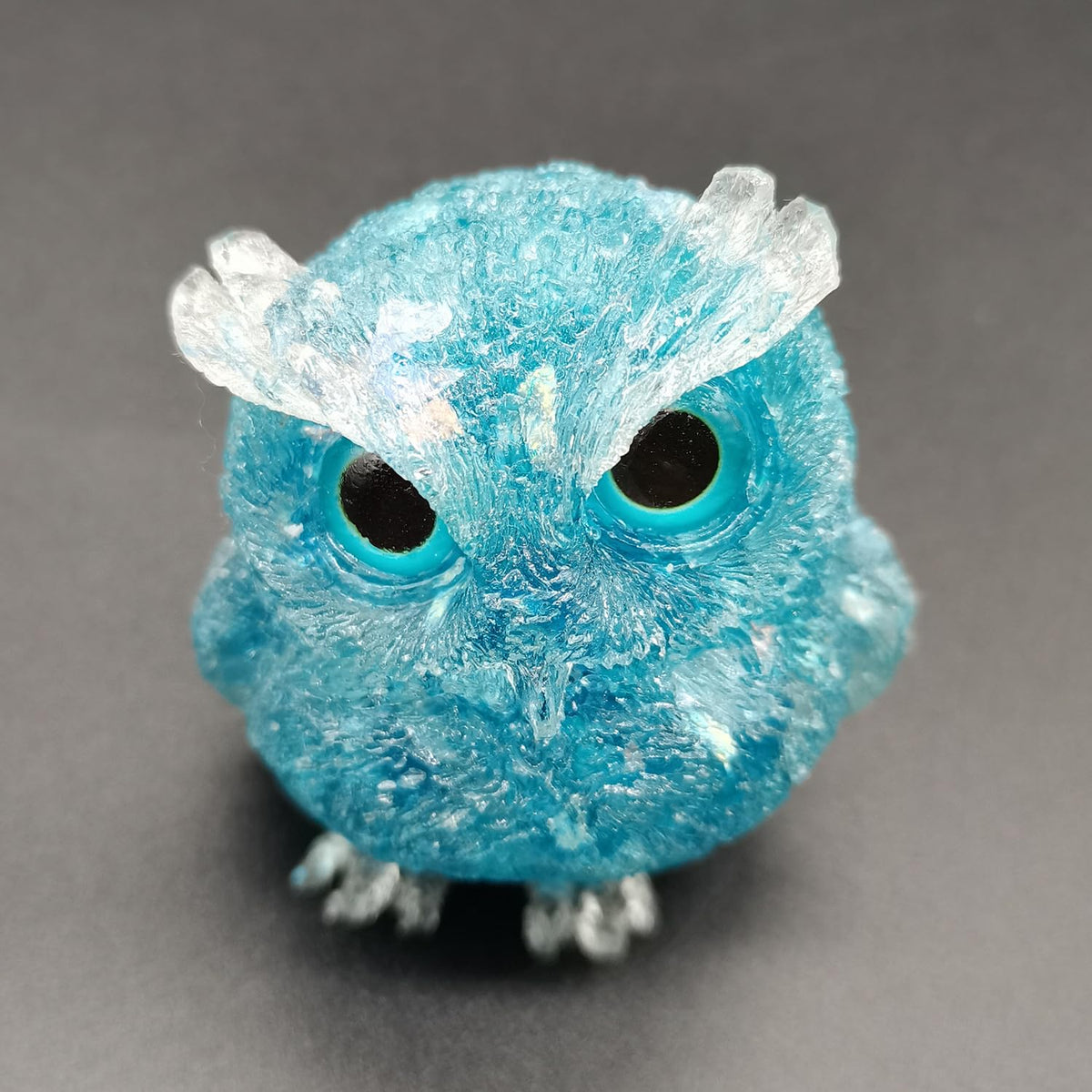 Reyife Hand-Carved Natural Crystal Owl Statue Reiki Healing Gemstone Animal Figurines Home Office Car Decoration The Best Gifts 2.4 inches(Aquamarine)