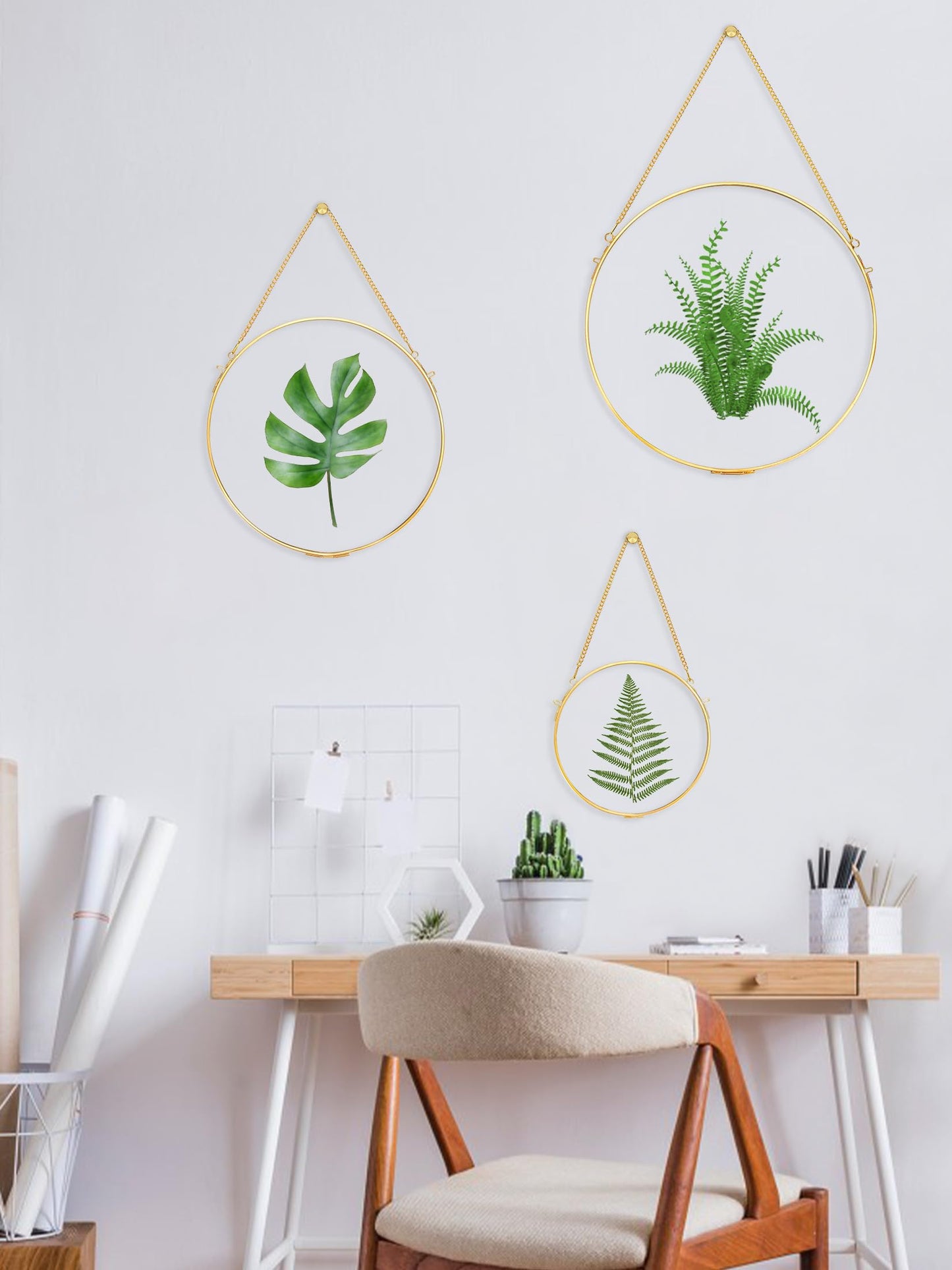 REDHUGO Handmade Brass Floating Frame, Double Glass Round Picture, Wall Hanging for Pressed & Dried Flowers, Circle, Gold (FRAME ONLY)