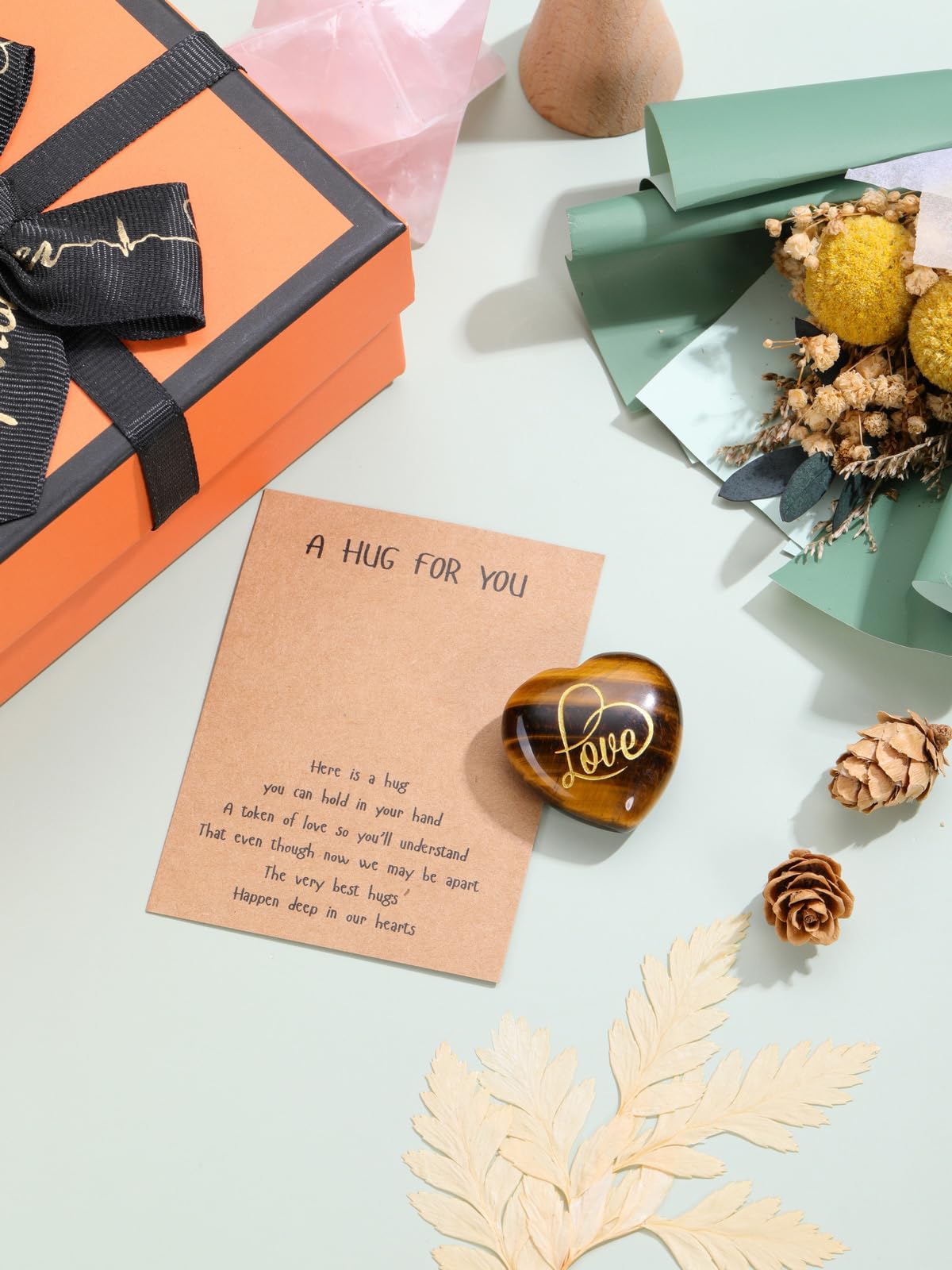 Jovivi Pocket Hug Heart Token,Natural Crystals and Healing Stones with Hug Cards Tiger Eye Love Heart Gemstone Gifts