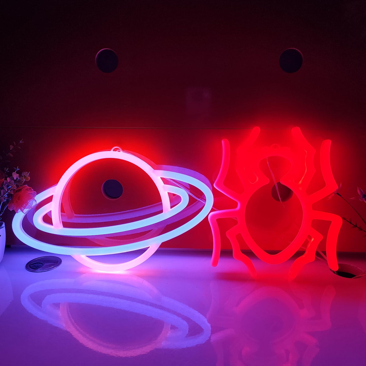 JYWJ Spider Double Sided Neon Signs,USB or 3-AA Battery Powered Neon Light,LED Desktop Wall Decoration,Various Parties,Decoration Of Business Premises(Red)