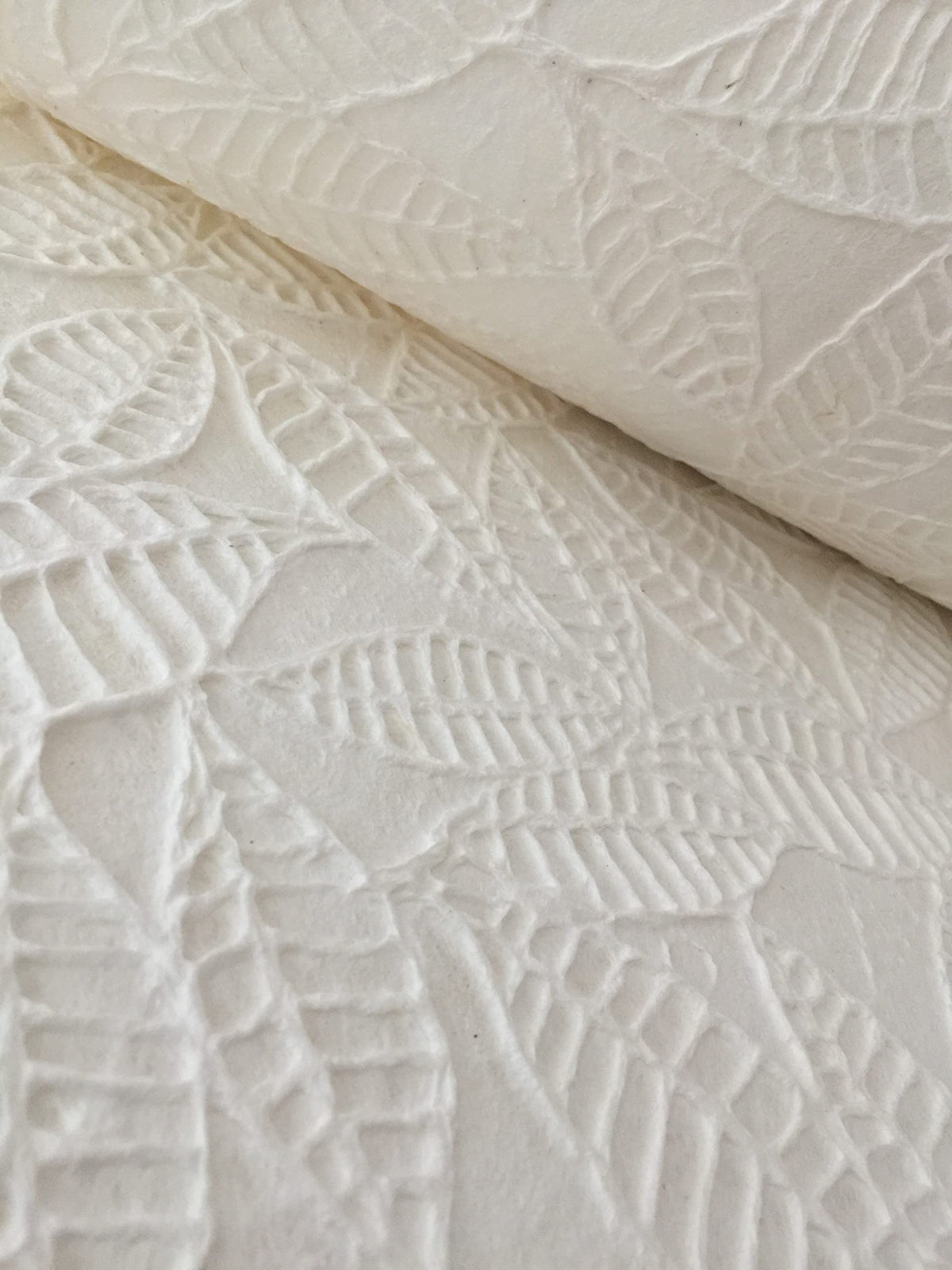 MULBERRY PAPER, EMBOSSED LEAVES, WHITE MULBERRY PAPER SHEET