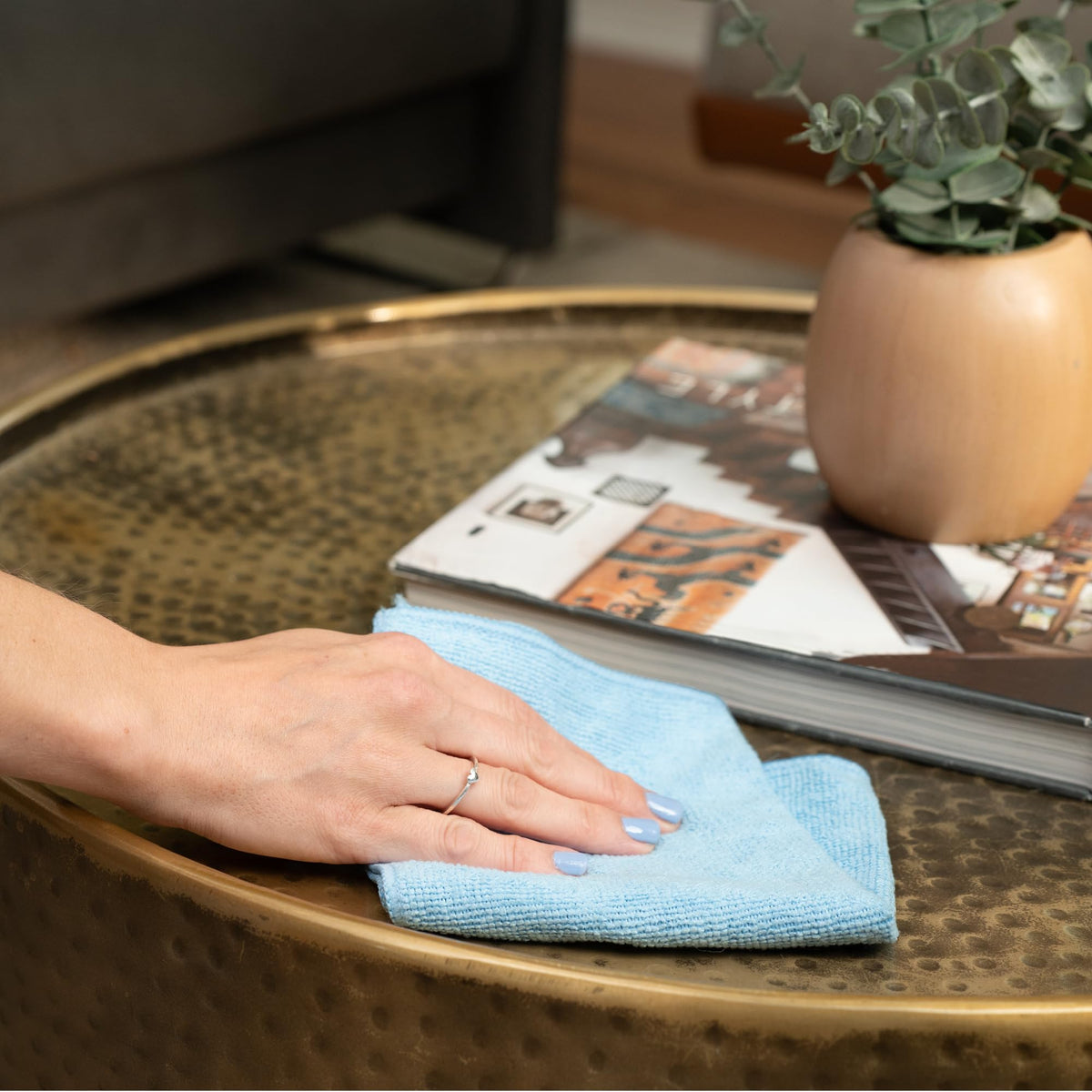 S&T INC. 150 Pack Microfiber Cleaning Cloth, Bulk Towels for Home, Reusable Microfiber Towels for Cars, Cleaning Rags, Light Blue, 11.5 Inches x 11.5 Inches, 150 Count