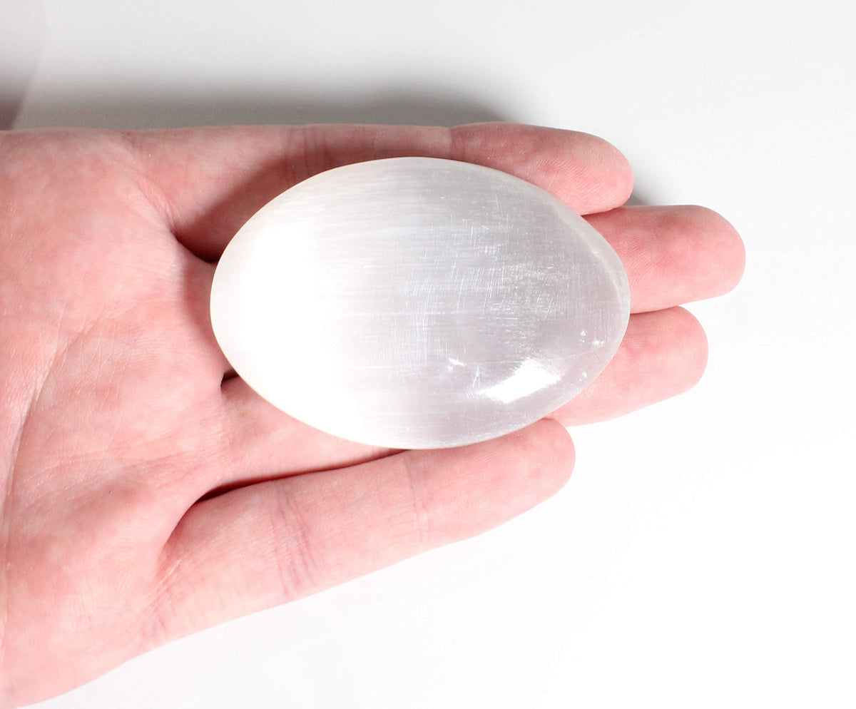MINERALUNIVERSE Natural White Selenite Palm Stone - Healing Crystal - Large Crystal Selenite Spiritual Healing Massage Stone