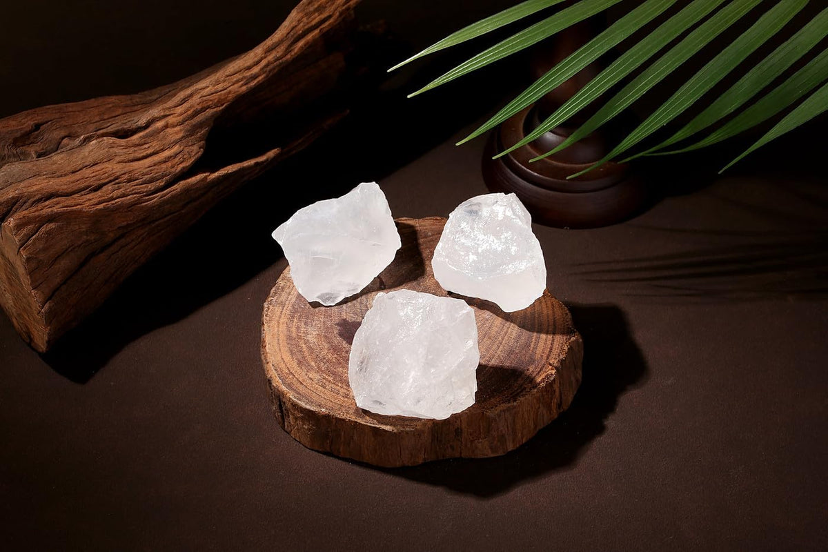 NUKAYAI 2Pcs Clear Quartz 1.8-2.2" Large Raw Crystals Natural Healing Stones Rough Rocks Clear Quartz Crystal for Polishing Wicca Reiki Decoration Tumbling DIY Wire Wrapping Rock Gifts