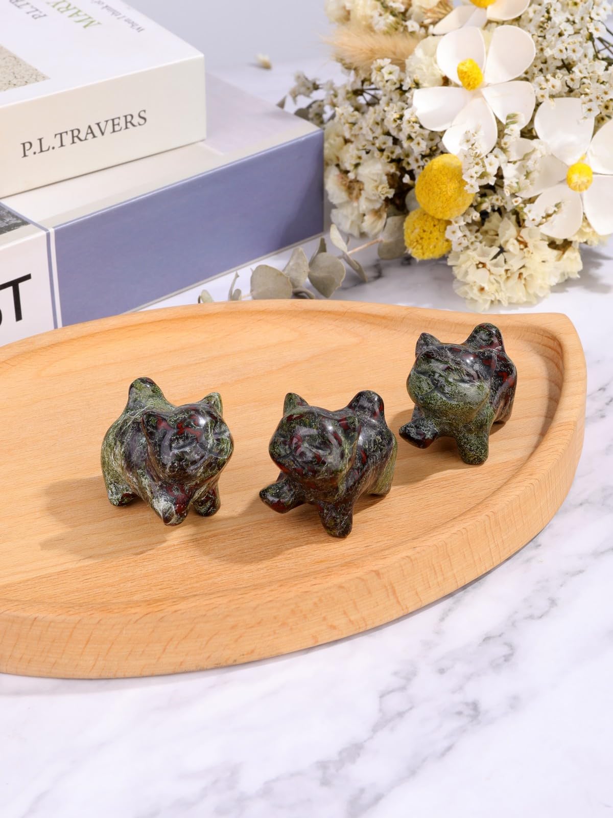Top Plaza 1 PC Dragon Bloodstone Crystal Cute Cat Figurine Gifts Carved Healing Lucky Home Decor Natural Gemstone Cats Collectibles Pocket Sculpture for Cat Lovers