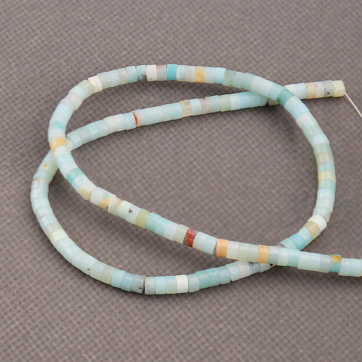 BONNY BOXX 150PCs Natural Amazonite Spacer Beads, Loose Semi Precious Flat Round Gemstone Heishi Disc Stone Beads for Beading Jewelry Making 4mm*2mm