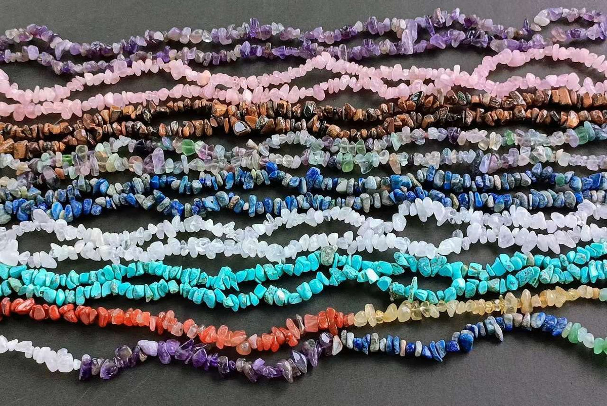 LAIDANLA 7 Chakra 400pcs Natural Chip Stone Beads 5-8mm Healing Crystal Irregular Gemstones Drilled DIY Loose Rocks Bead Crystal for Bracelet Earrings Necklace Jewelry Making Crafting