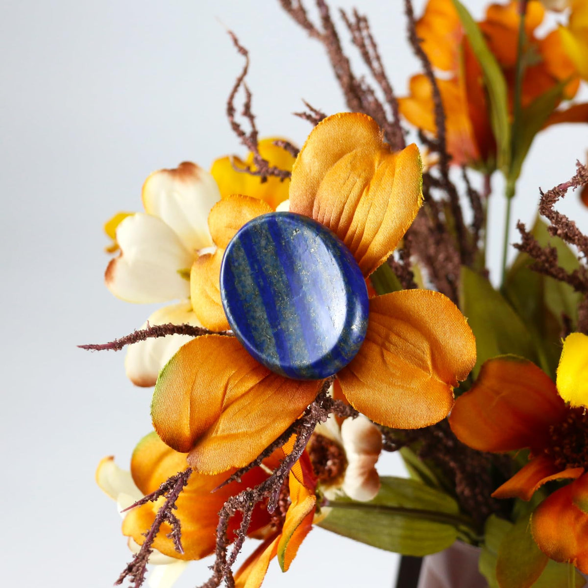 Nvzi Worry Stones Lapis Lazuli Crystals, Chakra Crystals and Healing Stones, Oval Palm Stone, Thumb Stone, Crystals for Beginners, Spiritual Gifts for Women, Meditation Accessories (1PCS)