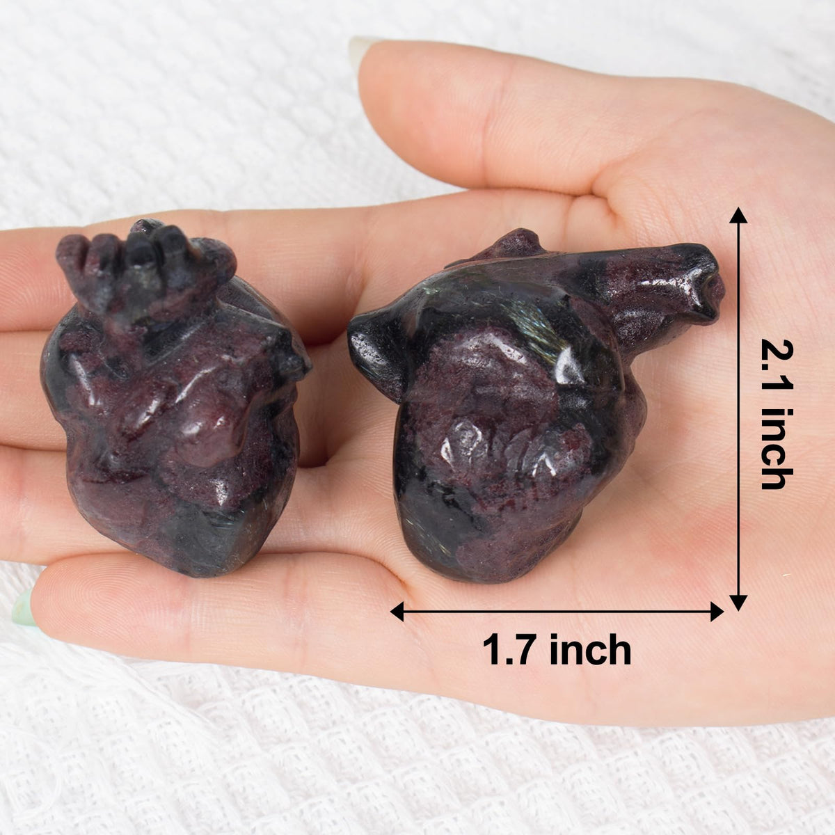 QLRSUXN Garnet Heart Crystal Figurines, 2.1 Inch Crystal Heart Love Statue for Home Decor, Meditation and Stress Relief, Hand Carved Natural Healing Stone Cardiac Sculpture Spiritual Gift for Women