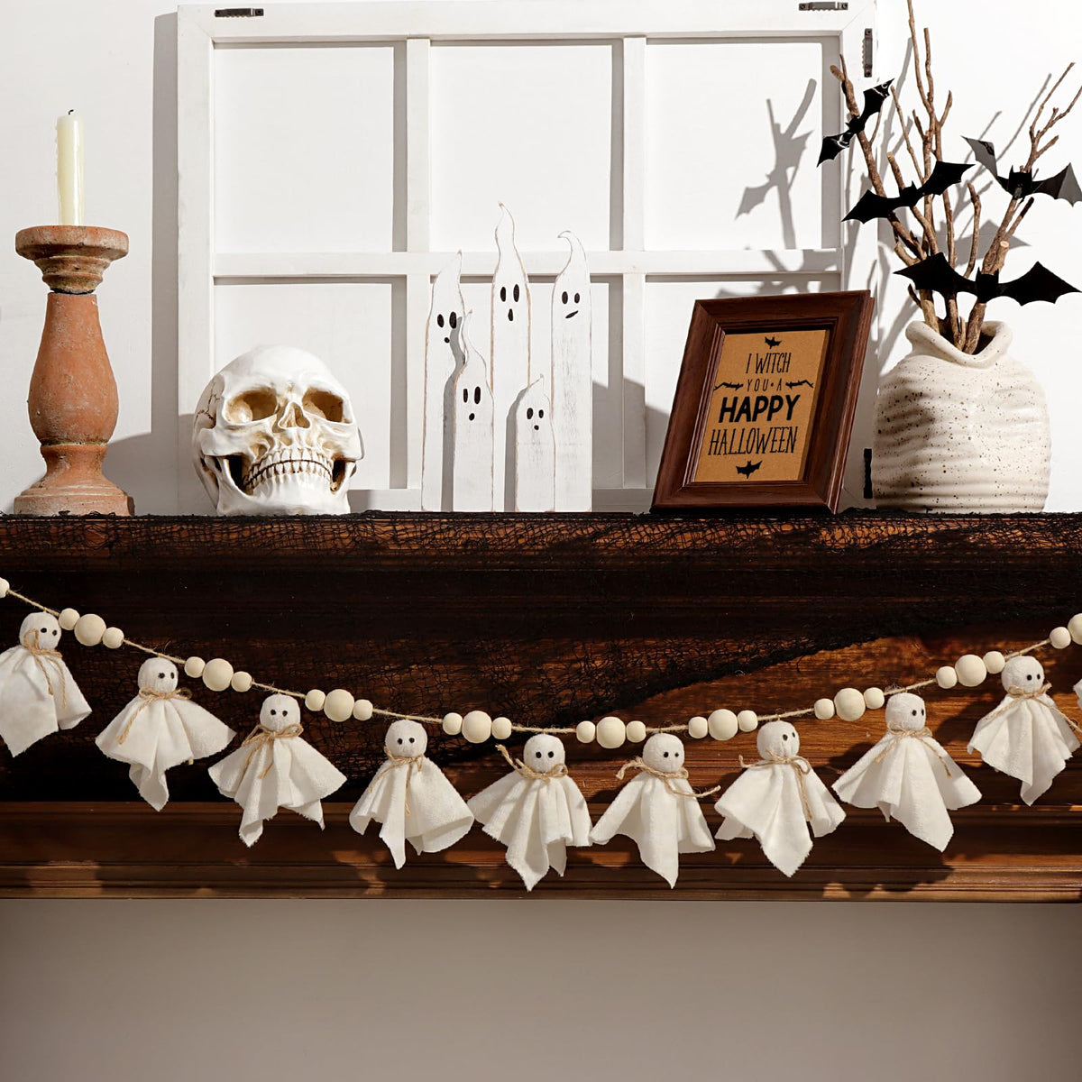 Bunny Chorus Ghost Halloween Banner: 1pc White Ghost Halloween Party Banner with Wood Beads, Cute Ghosts Halloween Garland Halloween Banner Decorations for Home Wall Mantel Doorways Front Decor