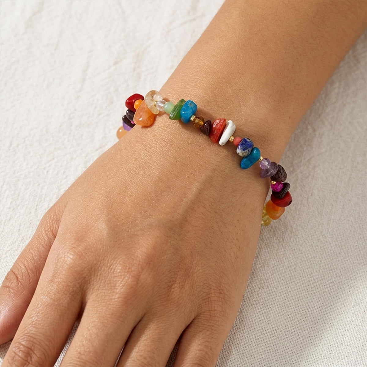 Ustome Colorful Healing Chip Crushed Crystal Inspirational Seven Chakras Beaded Bracelets for Women,Relaxation Energy Inner Peace Stretchy Jewelry,Daily Vacation FriendShip Gifts
