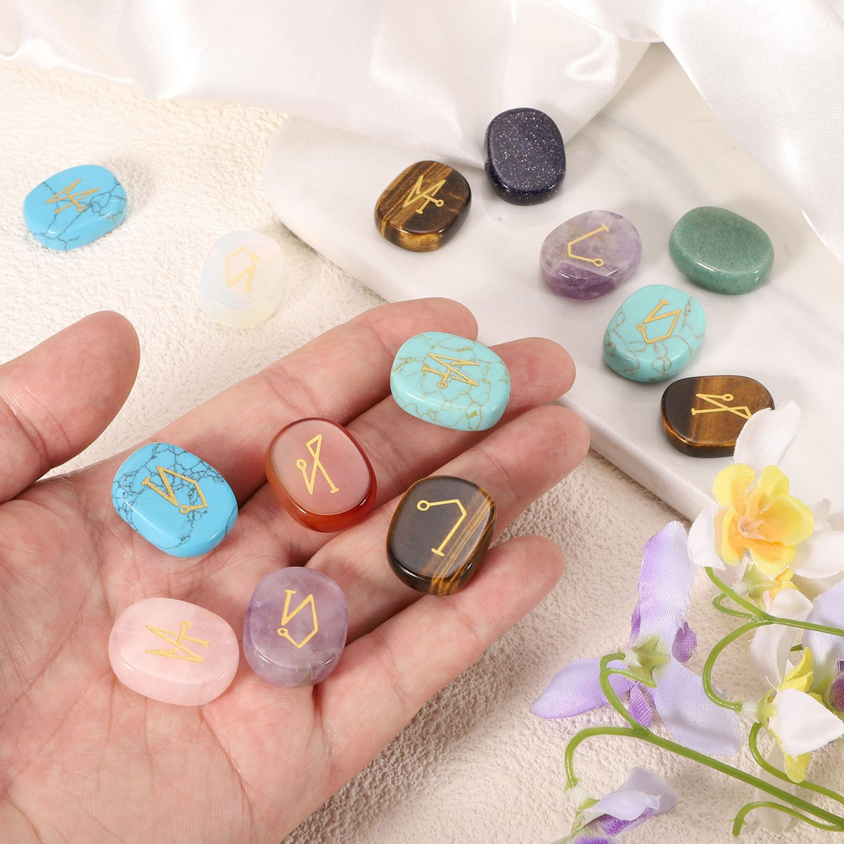 MECCANIXITY 4Pcs Engraved Chakra Stones with Reiki Symbols, Rose Quartz Reiki Healing Crystal Gemstone 7 Chakra Crystal Stones Tumbled Palm Stone for Anxiety Relieve