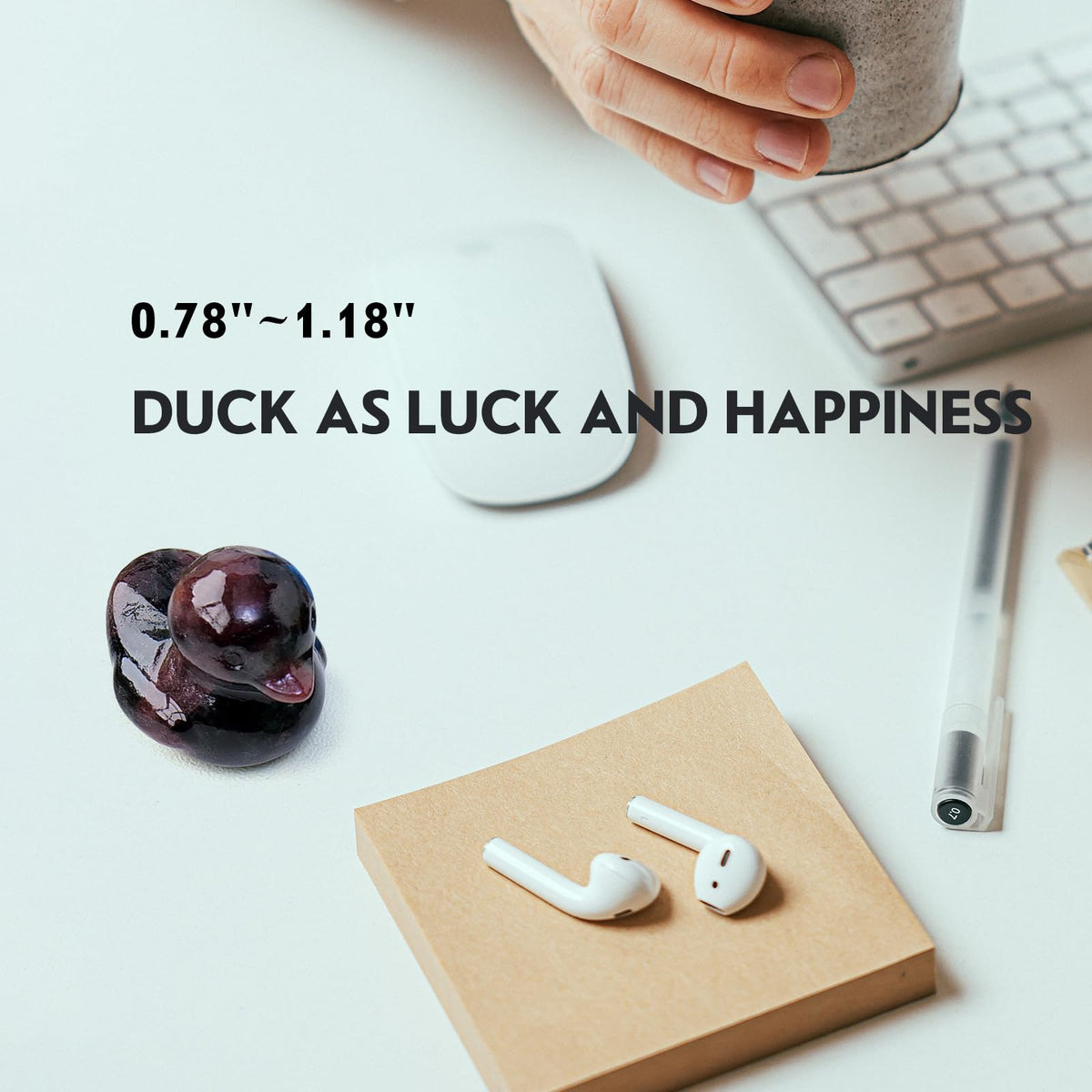 Runyangshi 1PCS Duck Figurine Statue Natural Crystal Green Aventurine Duck 1.18" Healing Crystal Stone Hand Carved Lucky Duckling Sculpture Home Desk Office Decoration Duck Lover Gift