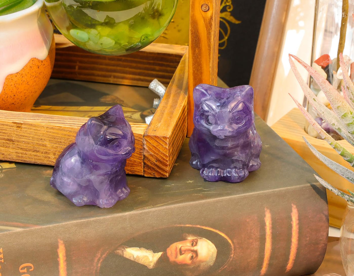 DUQGUHO Purple Cat Decor Amethyst Cat Crystal Figurines Mom Crystals Gifts for Cat Lovers Men Women Lucky Cute Cat Statue Mothers Day Decor 1PC