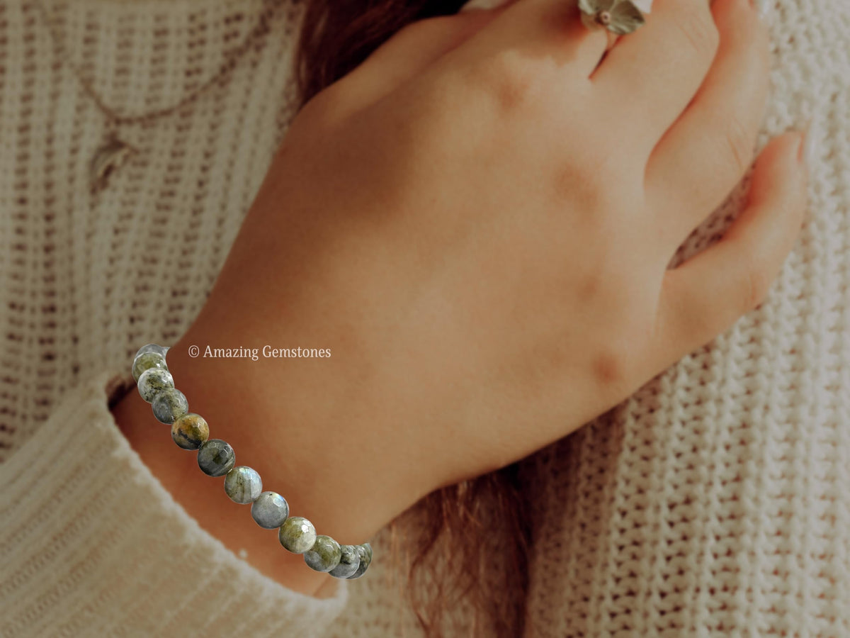 Amazing Gemstone Labradorite Bracelet for Women - Chakra Mens Bracelet Protection Crystals and Healing Stones - Blessing Bracelet Spiritual Meditation Gift Christmas Stocking