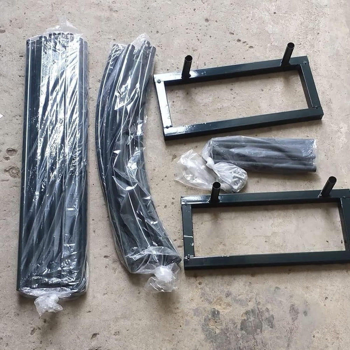 Metal Garden Arch for Climbing Plants and Rose Trees Large Outdoor Wedding Arch Stand with Party Decorations (Black W1.4M*H2.3meters)