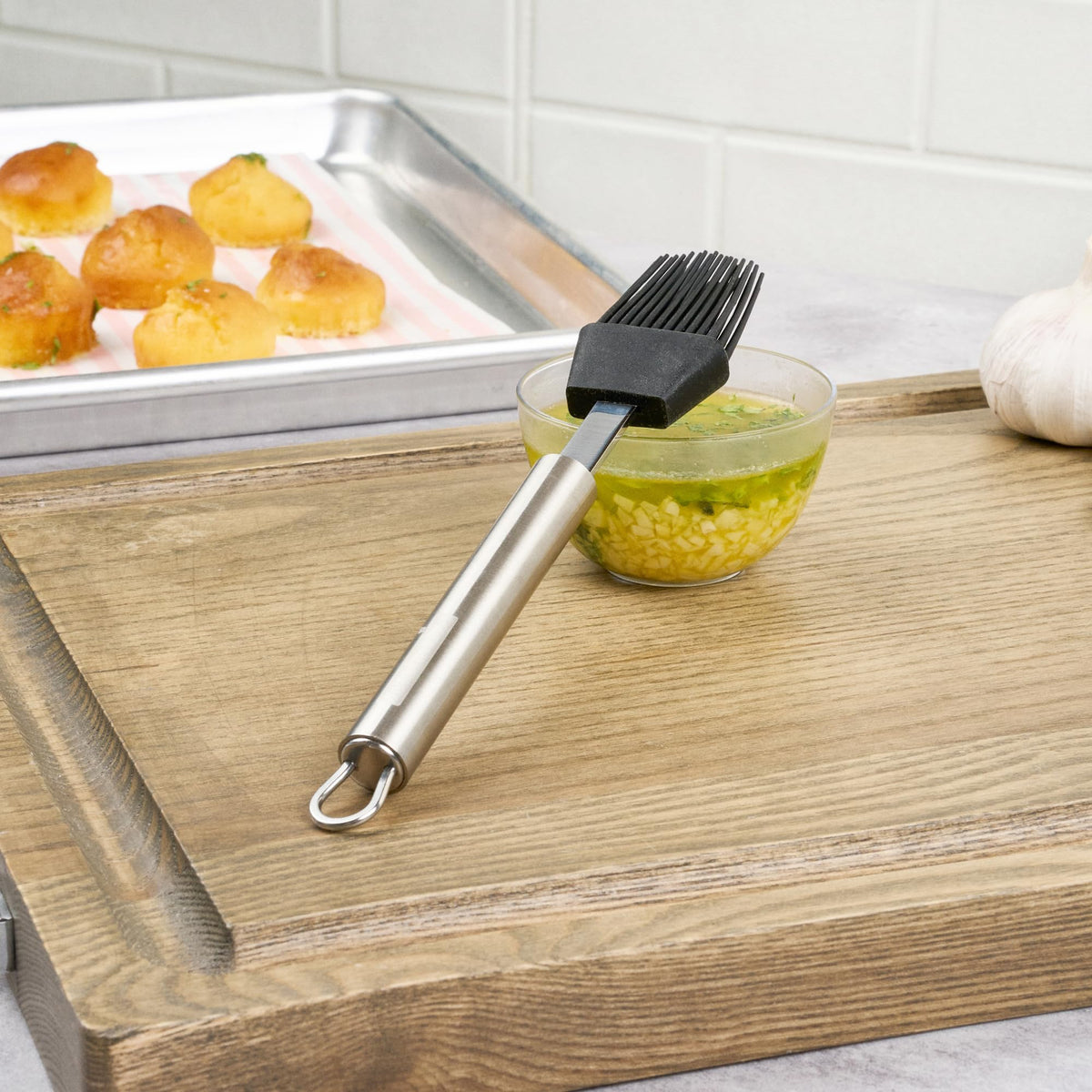 Restaurantware Silicone Basting Pastry Brush - German Standard Heat-Resistant Basting Brush with Stainless Steel Handle, Dishwasher Safe - Egg Wash Brush for Butter, BBQ, Sauce, Baking