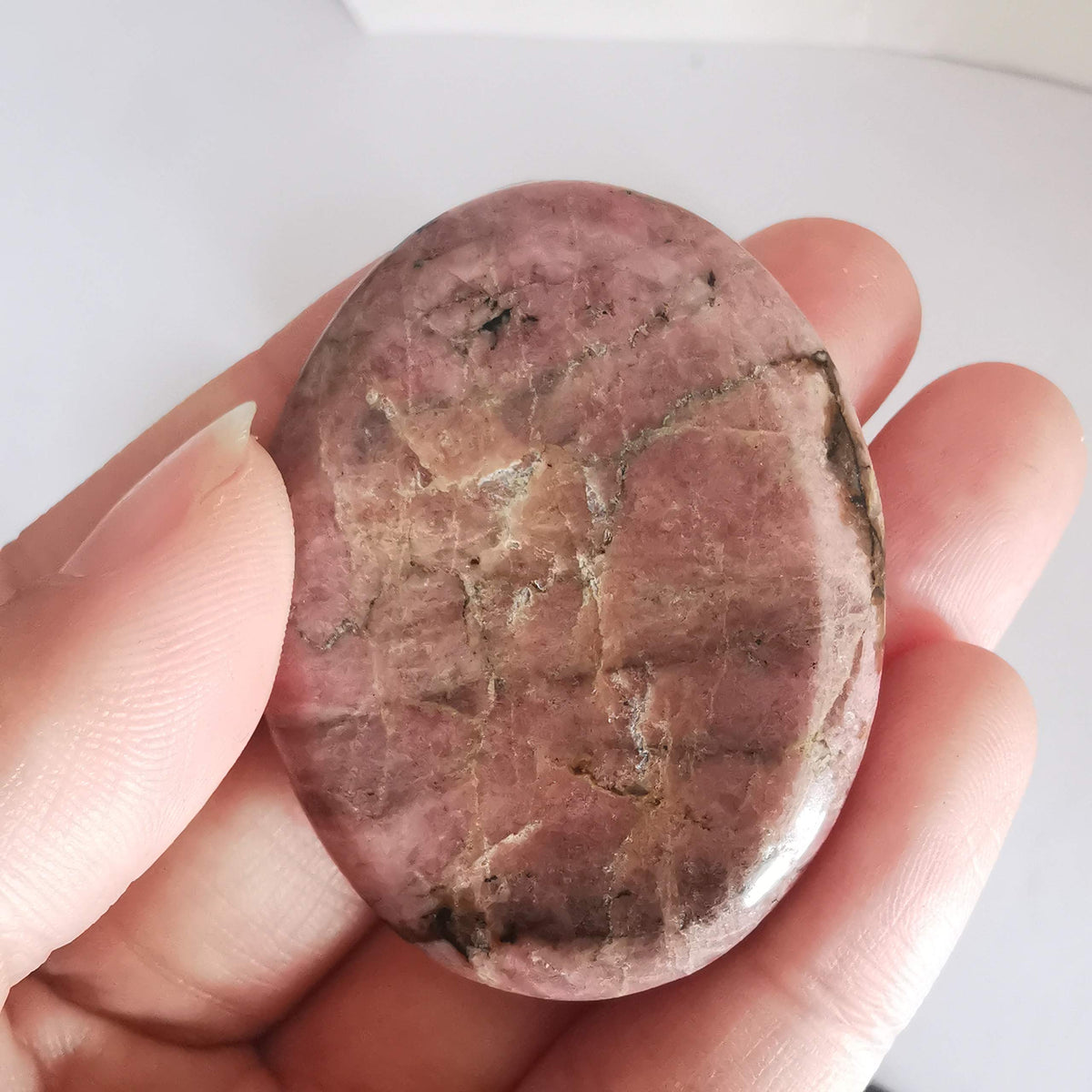 Loveliome Rhodonite and Rose Quartz Thumb Worry Stone, Stress Relax Healing Reiki Crystal Pocket Palm Stones,Pack of 2