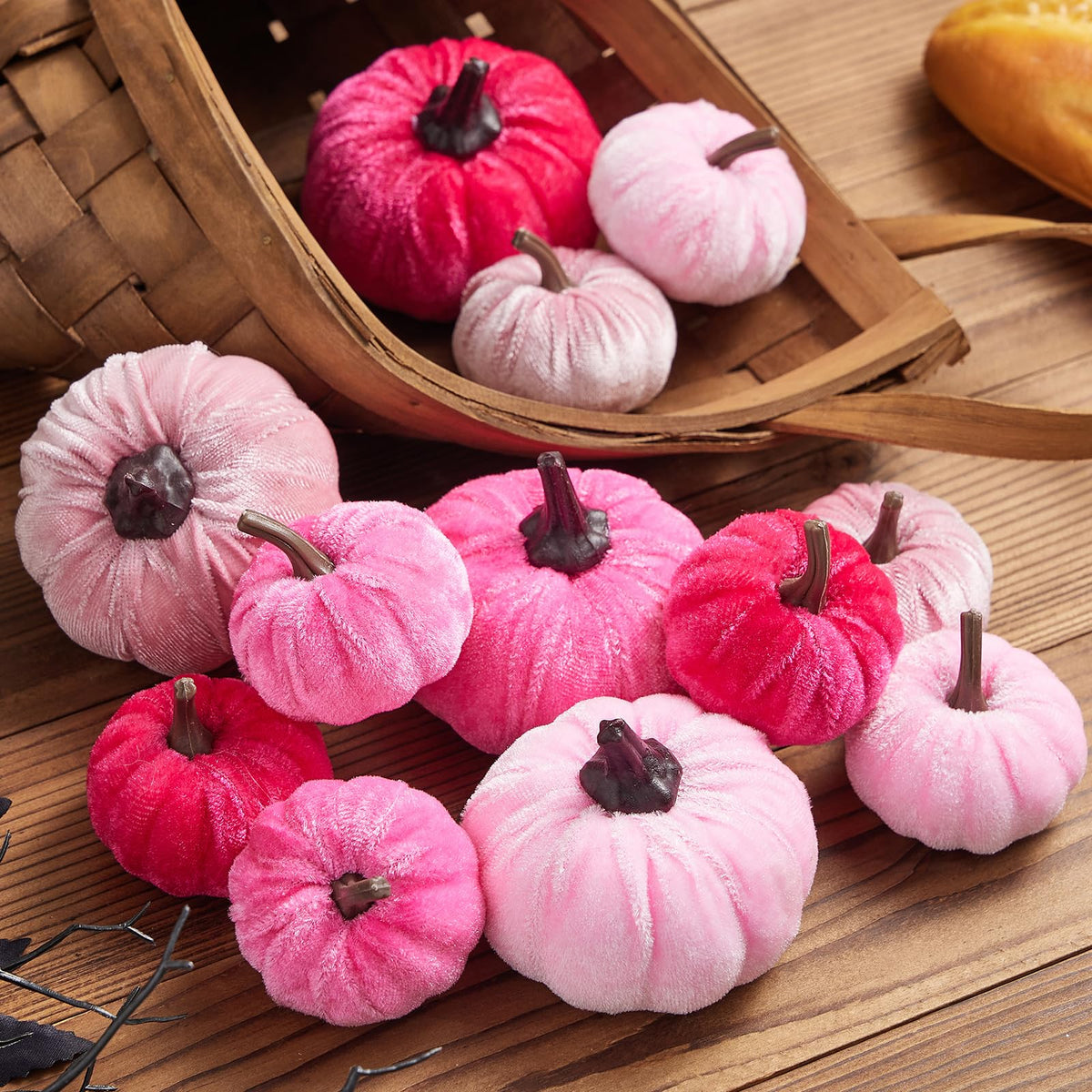 Yoisdtxc 12Pcs Halloween Mini Pumpkins Velvet Artificial Pumpkins Fake Pumpkins Table Centerpiece for Farmhouse Fall Harvest Thanksgiving Halloween Party Decoration (Pink, One Size)