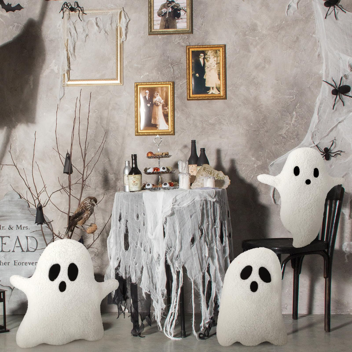 Soaoo 3 Pcs Halloween Pillows 12.6'' x 9.45'' Decorative Spooky Pillows for Sofa White Throw Pillows Decorative Plush Sofa Ghost Cushion for Indoors Home Outdoor Couch Kids
