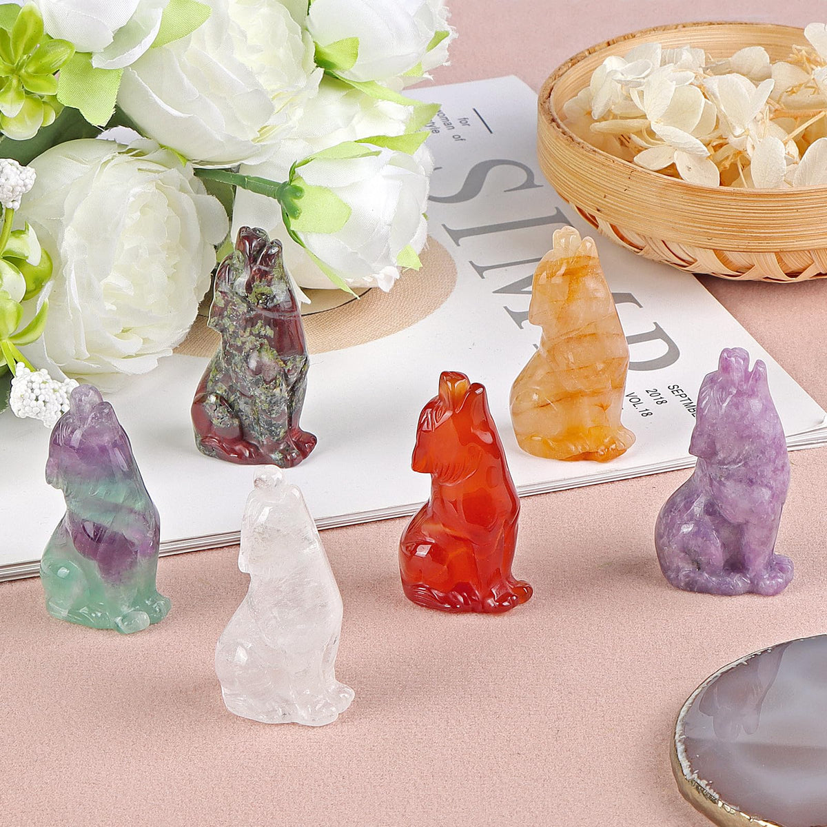 Artistone Citrine Wolf Statue, 2" Natural Crystal Howl Wolves Figurine Decor for Home Office Healing Gemstone Reiki Pocket Animal Sculpture Ornament with Gift Case for Women, Men