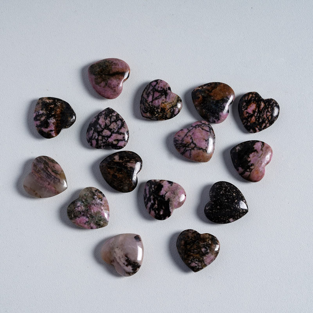 Marrywindix 15 Packs 0.8 Inch Healing Crystal Natural Rhodonite Heart Love Carved Palm Worry Stone Chakra Reiki Balancing